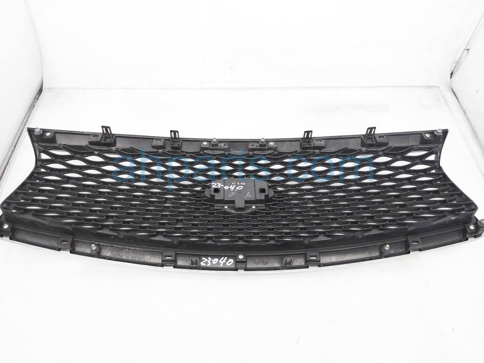 Sold 2017 Infiniti Q50 Front Upper Grille Chrome 62310 4HB0B Replacement Sold 2017 Infiniti Q50 Front Upper Grille Chrome 62310 4HB0B Replacement thumbnail
