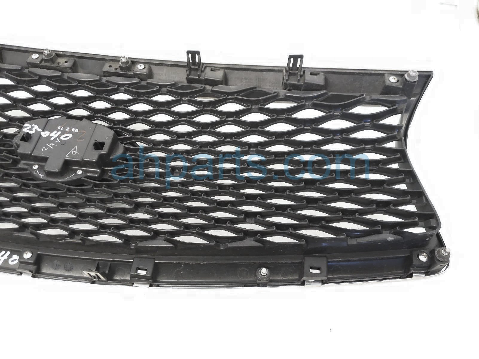 Sold 2017 Infiniti Q50 Front Upper Grille Chrome 62310 4HB0B Replacement Sold 2017 Infiniti Q50 Front Upper Grille Chrome 62310 4HB0B Replacement thumbnail