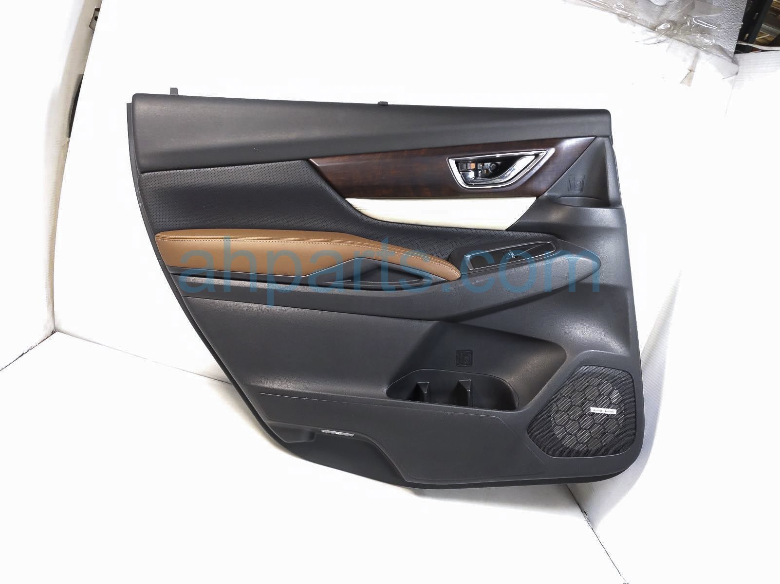 $95 Subaru RR/LH INTERIOR DOOR PANEL - BROWN $95 Subaru RR/LH INTERIOR DOOR PANEL - BROWN