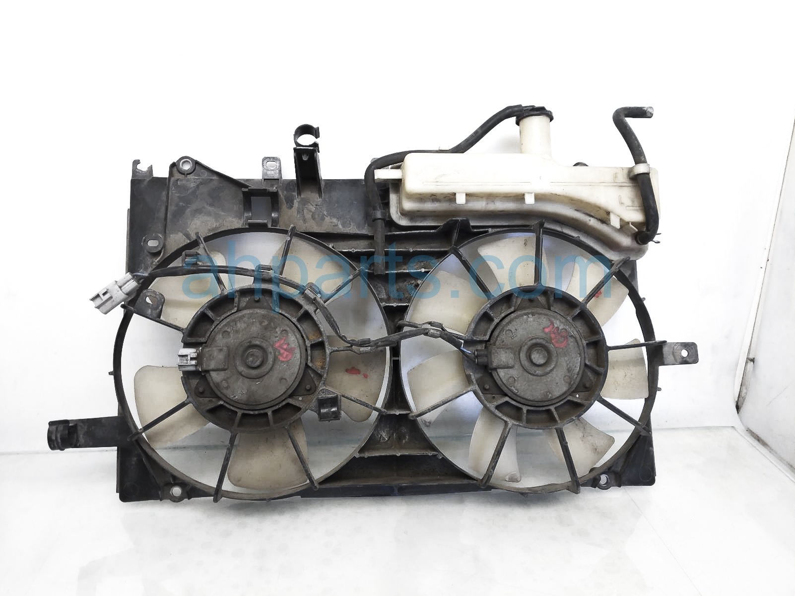 $90 Toyota RADIATOR FAN ASSEMBLY - NOTES $90 Toyota RADIATOR FAN ASSEMBLY - NOTES