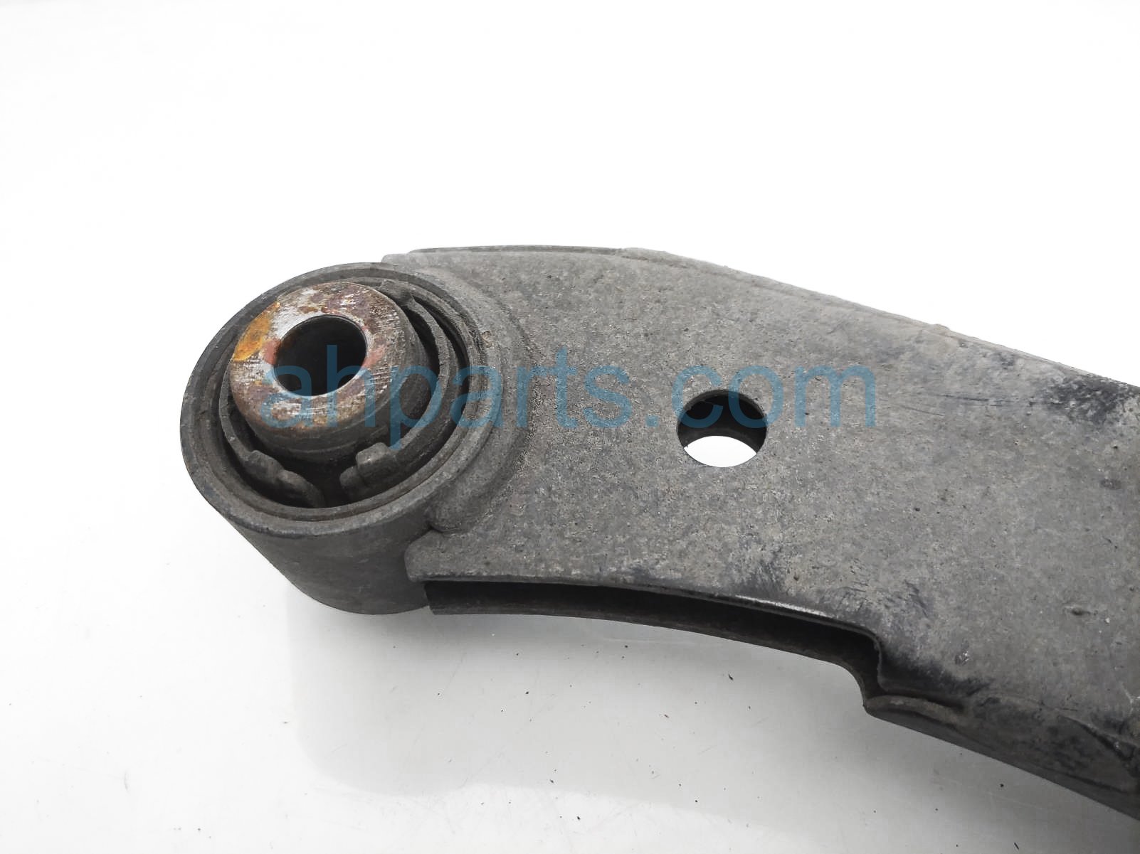 Sold 2015 Honda Civic Rear Passenger Upper Control Arm 52510-TR0-A11,