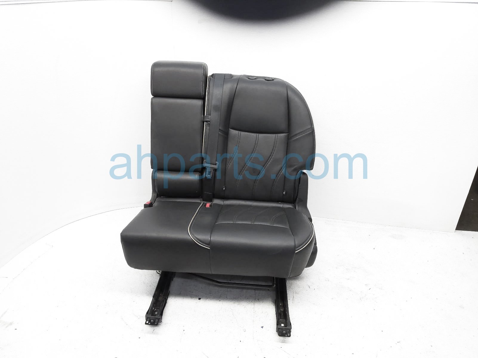 $180 Infiniti 2ND ROW LH SEAT ASSY - BLACK LTHR $180 Infiniti 2ND ROW LH SEAT ASSY - BLACK LTHR