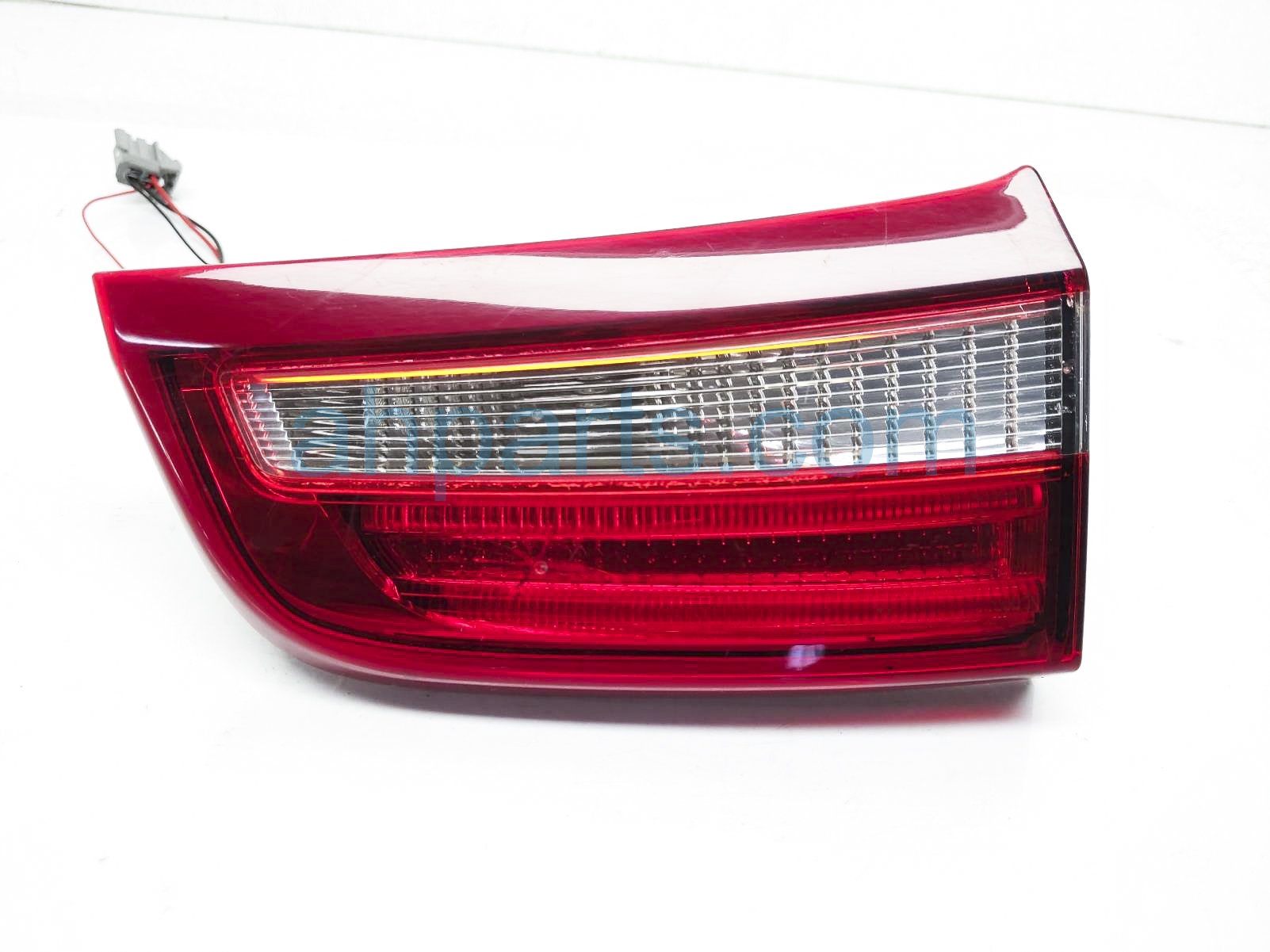 $30 Volvo LH BACK UP LAMP (ON TRUNK) - NOTES