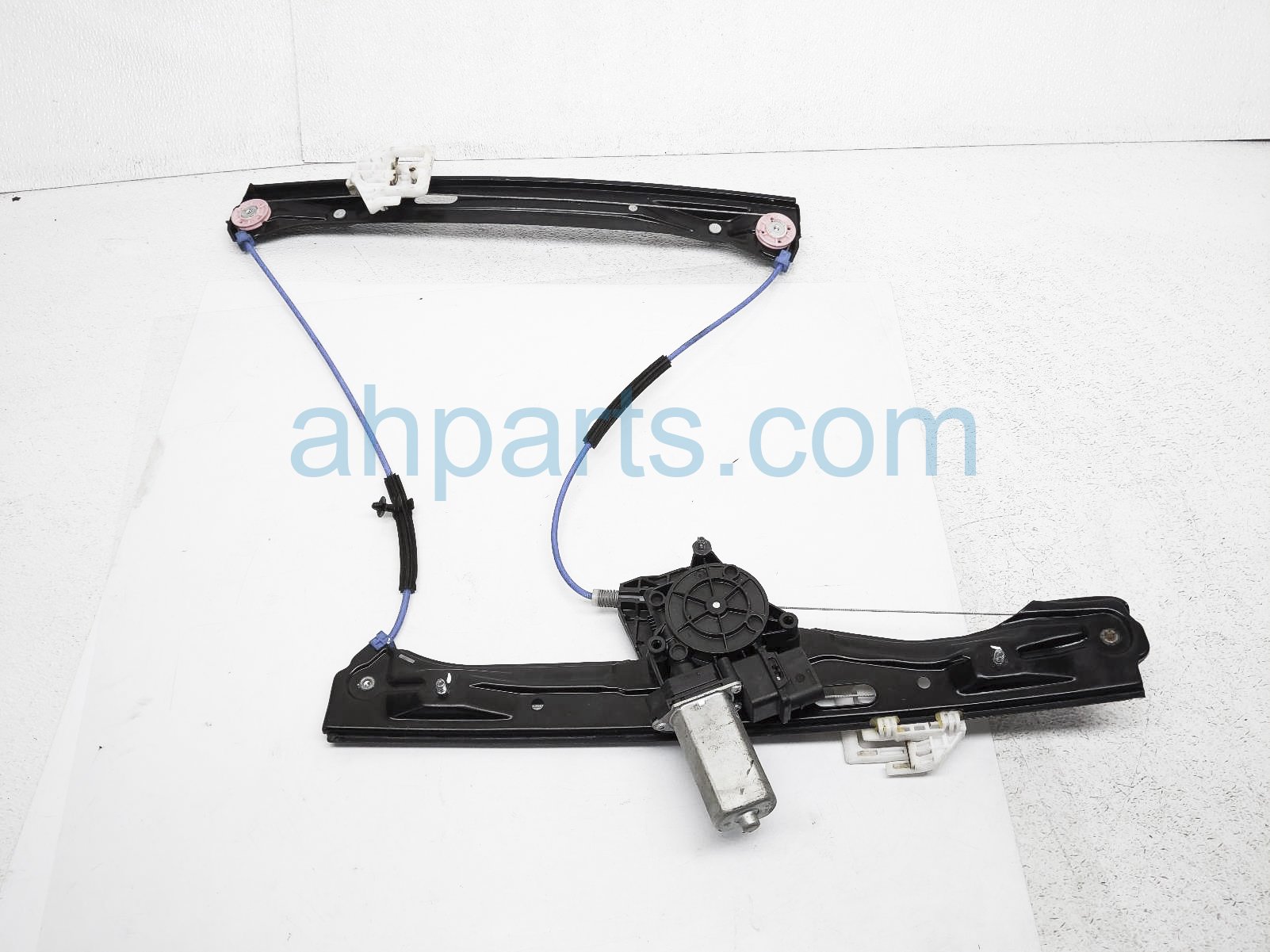 $60 BMW FR/RH WINDOW REGULATOR & MOTOR $60 BMW FR/RH WINDOW REGULATOR & MOTOR