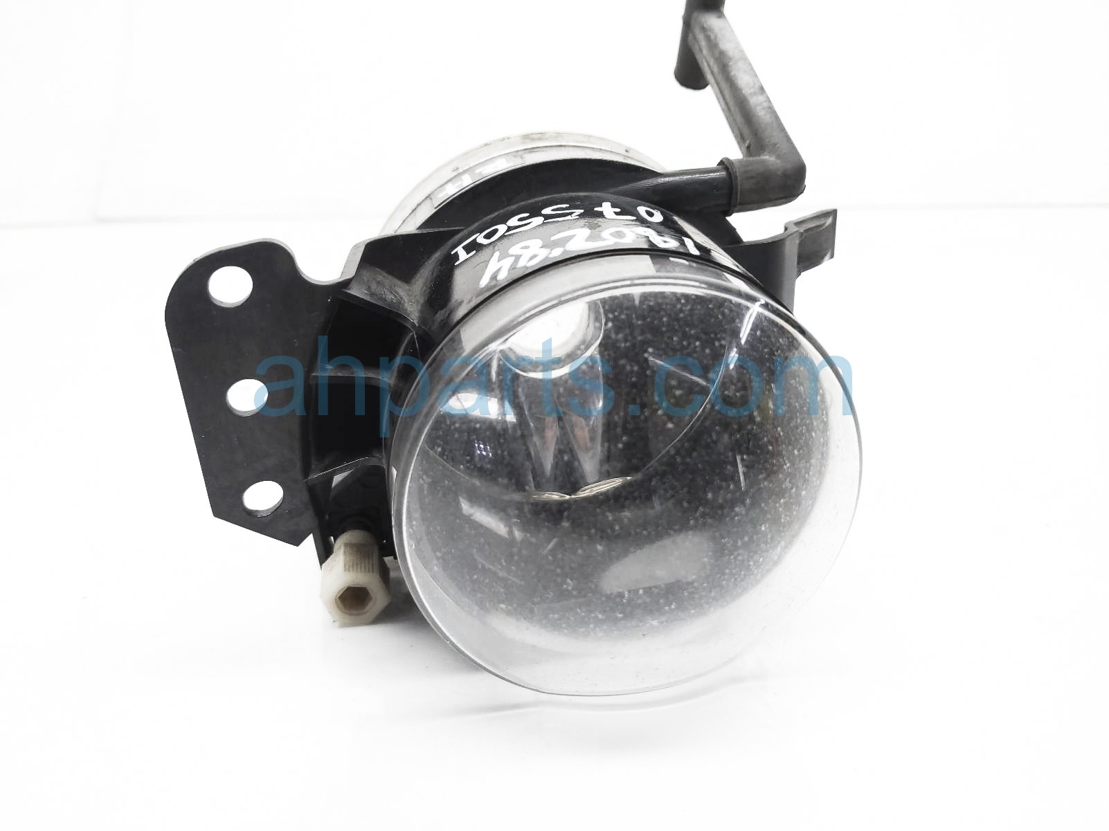 $40 BMW FR/RH FOG LIGHT / LAMP - NOTES $40 BMW FR/RH FOG LIGHT / LAMP - NOTES