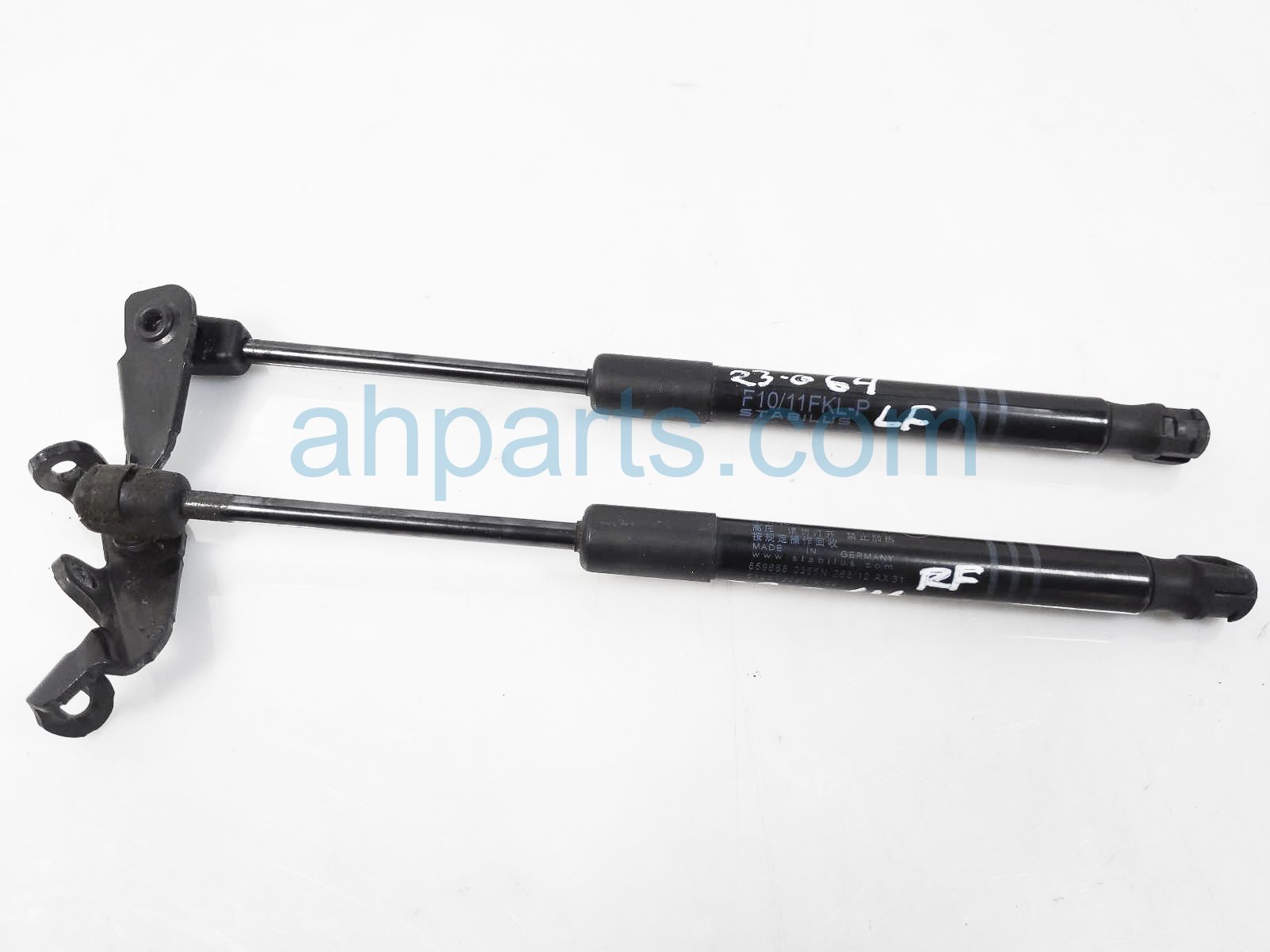 $40 BMW LH+RH HOOD STRUTS / LIFT CYLINDERS $40 BMW LH+RH HOOD STRUTS / LIFT CYLINDERS