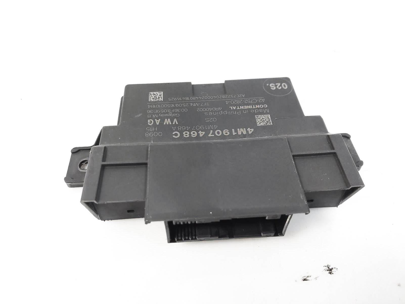 2017-2018 Audi A4 Gateway Control Module Unit 4M1-907-468-A