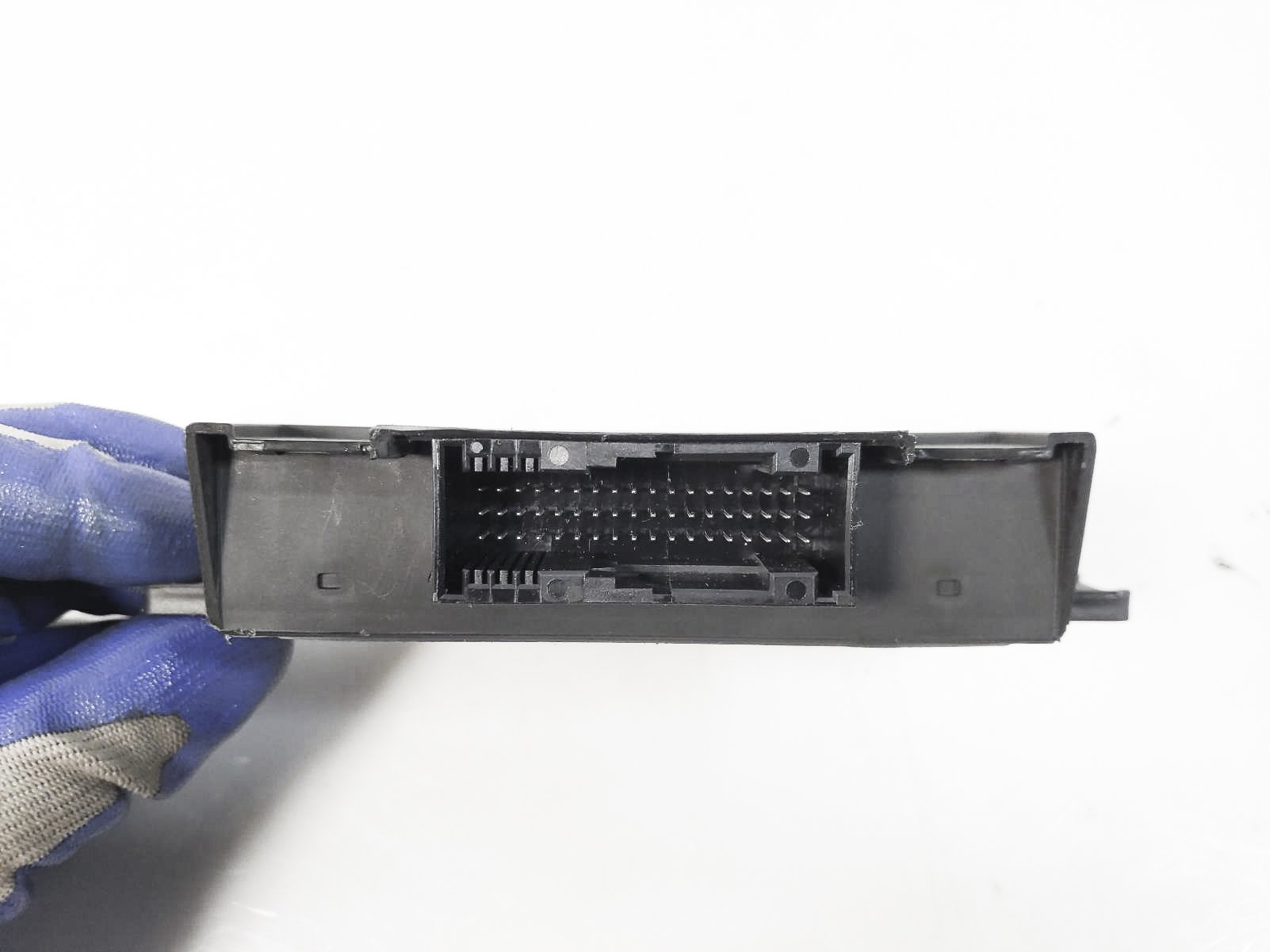 2017-2018 Audi A4 Gateway Control Module Unit 4M1-907-468-A