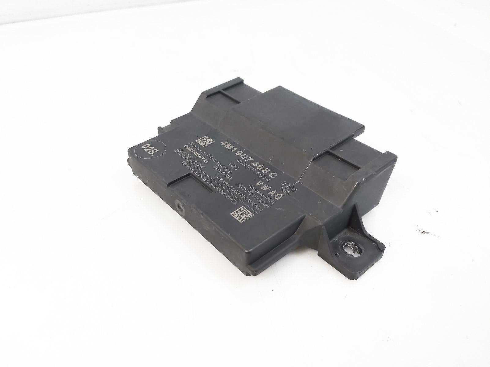 2017-2018 Audi A4 Gateway Control Module Unit 4M1-907-468-A