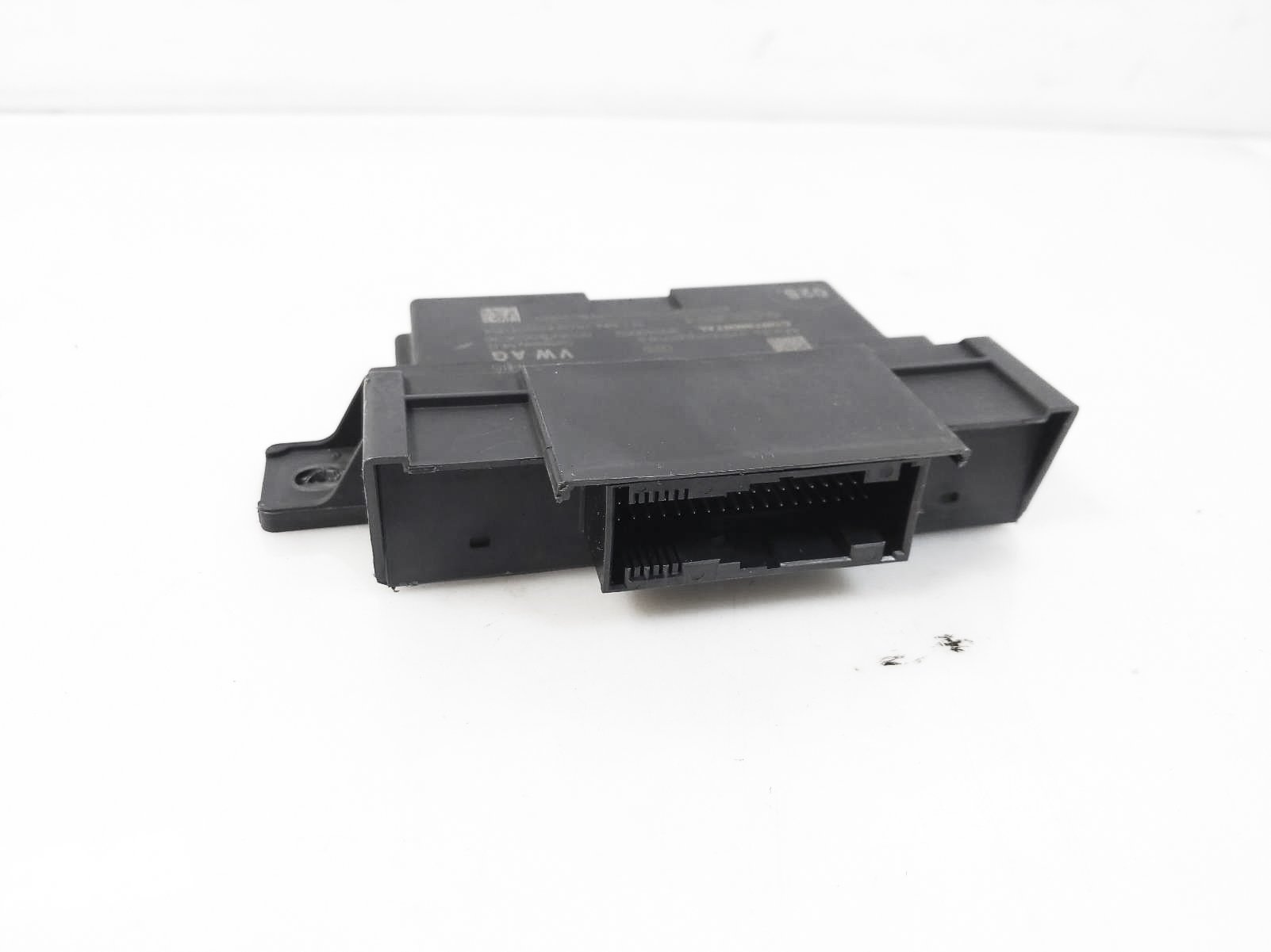2017-2018 Audi A4 Gateway Control Module Unit 4M1-907-468-A