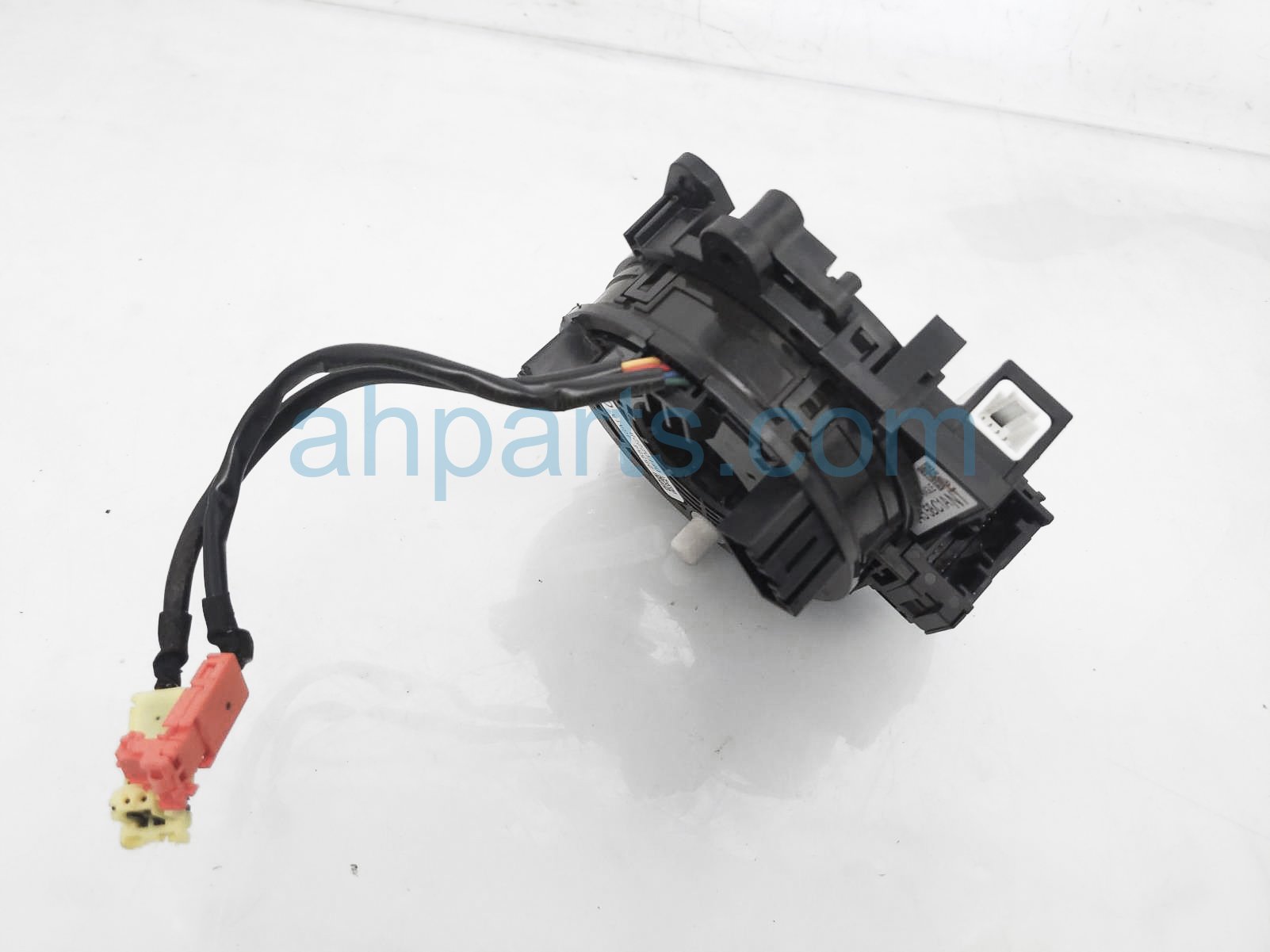 B5554-1LL9A Genuine Infiniti Part