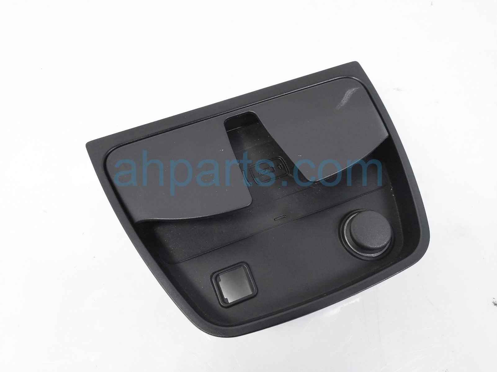 $199 Toyota WIRELESS CHARGING PAD $199 Toyota WIRELESS CHARGING PAD