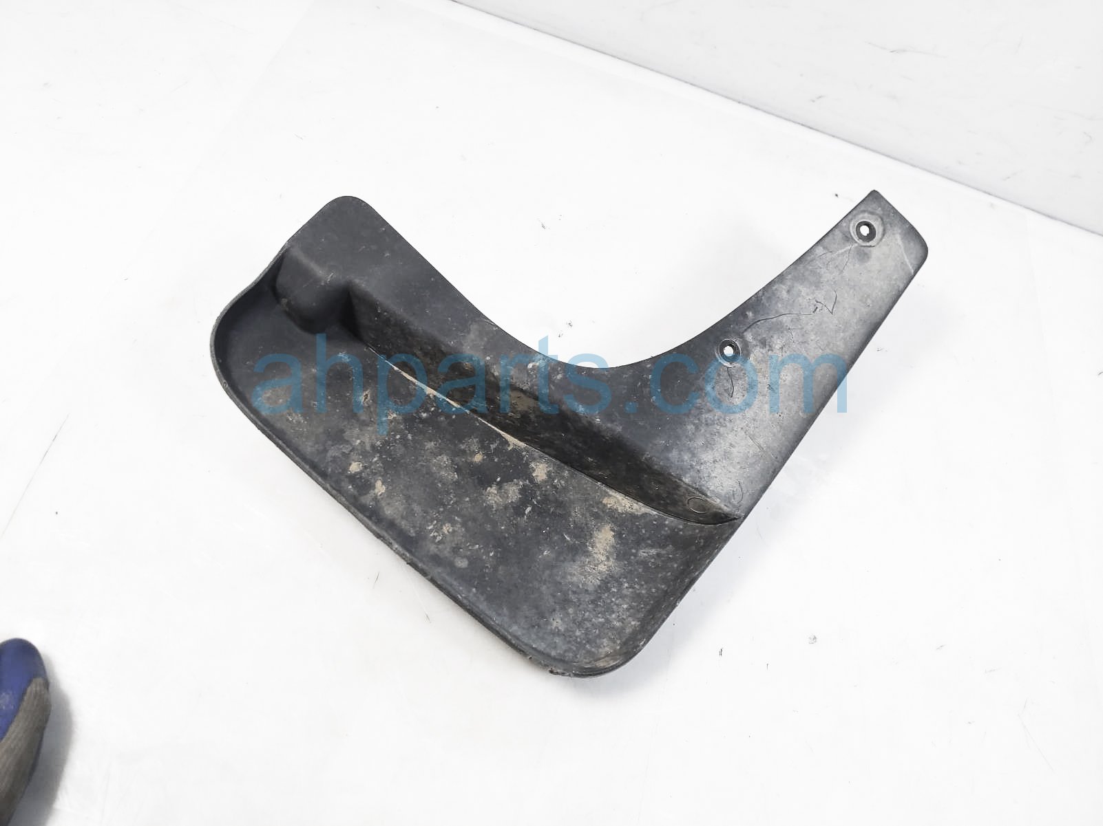 Sold 2018 Nissan Titan Flap Front Driver Mud / Splash Guard 999J2 