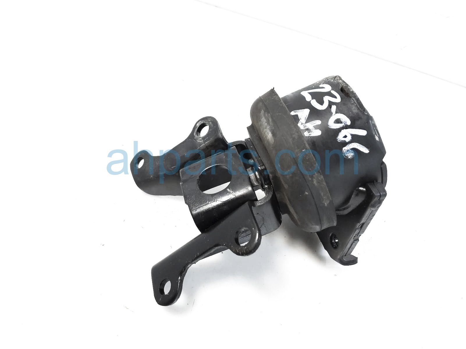 $49 Toyota RH ENGINE MOUNT - 3.5L AT 4X2 $49 Toyota RH ENGINE MOUNT - 3.5L AT 4X2