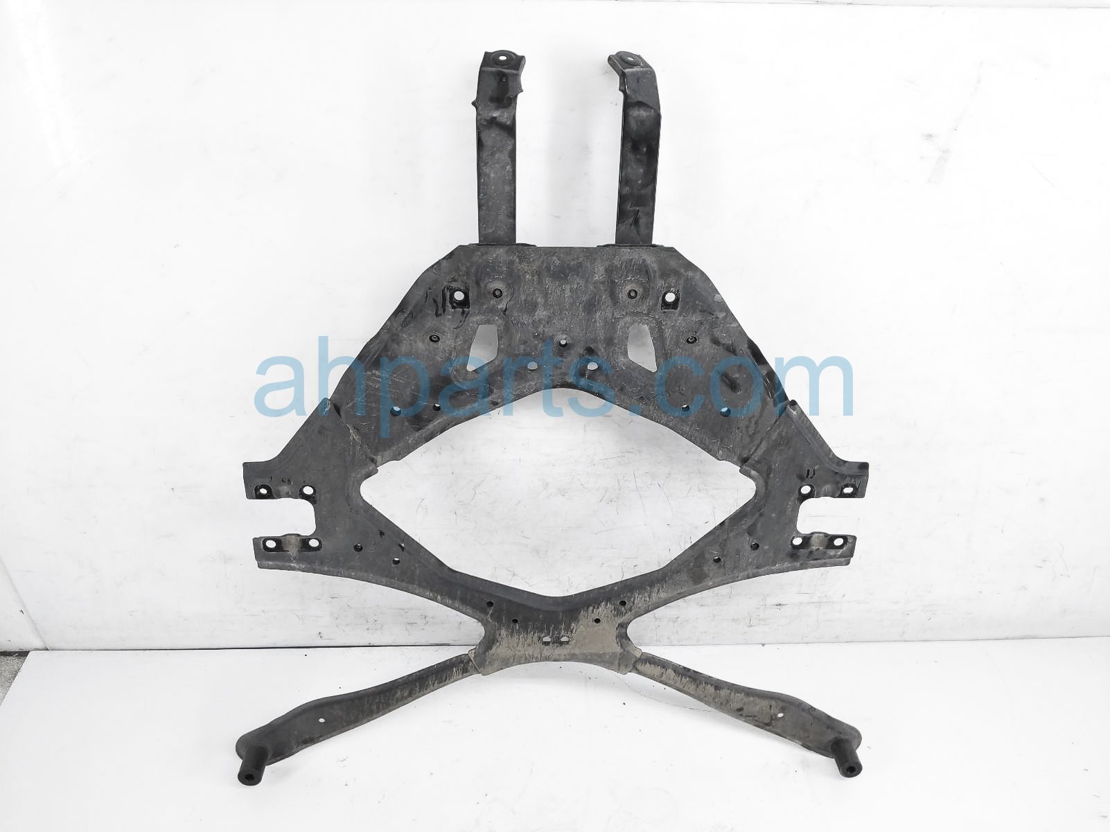 $60 Honda REAR CROSS SUB FRAME ASSY $60 Honda REAR CROSS SUB FRAME ASSY