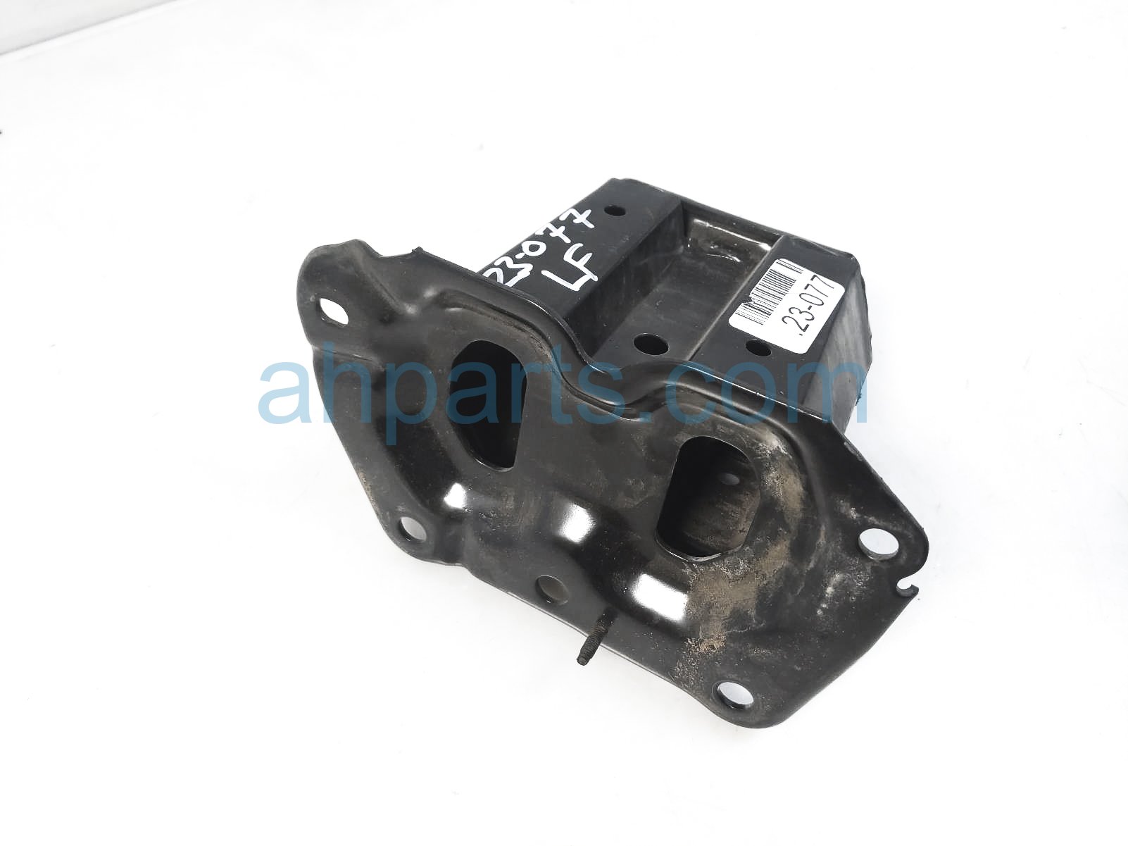 $20 Nissan FR/LH BUMPER EXTENSION BRACKET $20 Nissan FR/LH BUMPER EXTENSION BRACKET