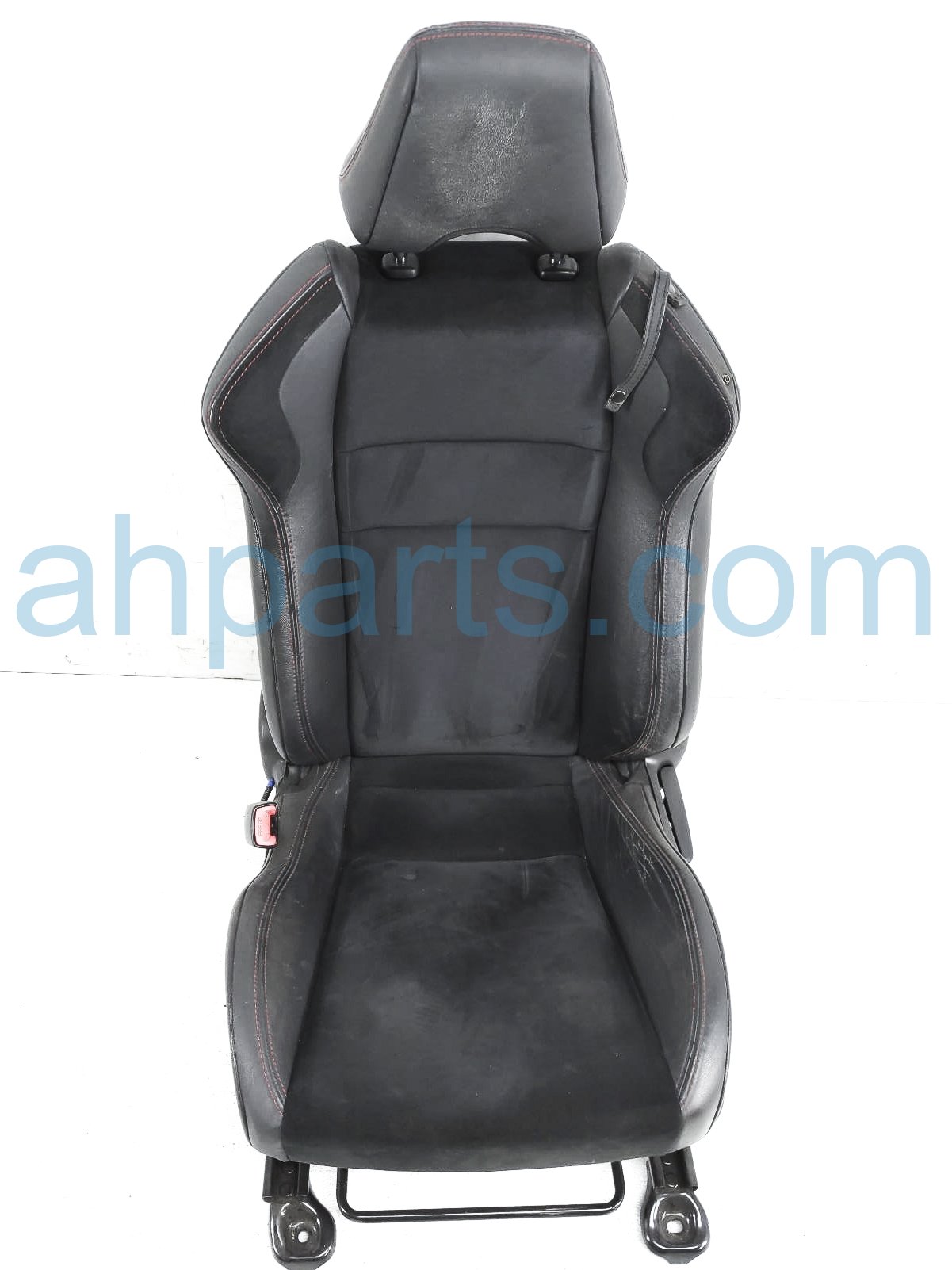 $175 Subaru FR/LH SEAT - BLACK - SPLIT + HEATED* $175 Subaru FR/LH SEAT - BLACK - SPLIT + HEATED*