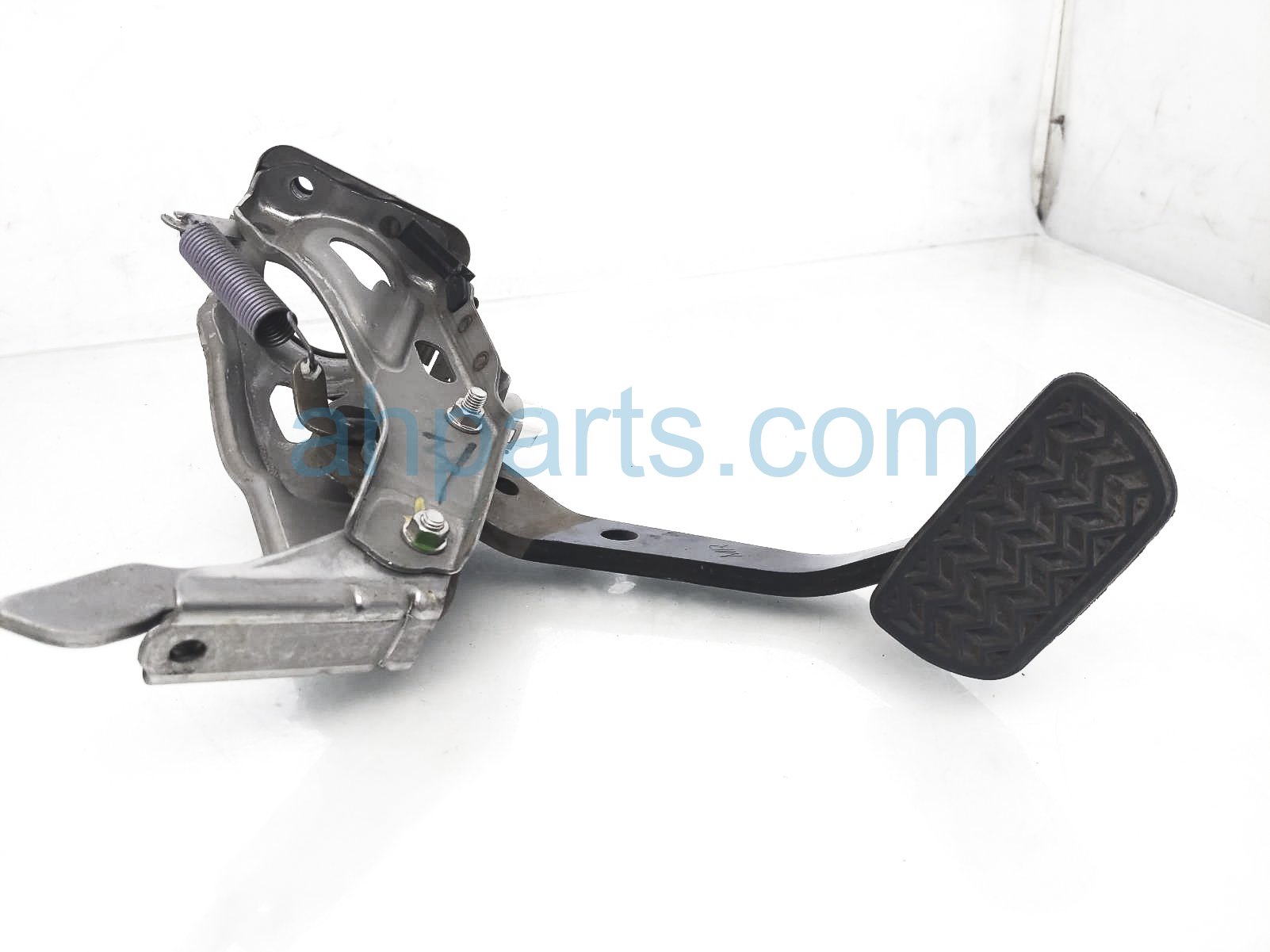 $50 Toyota BRAKE PEDAL ASSY $50 Toyota BRAKE PEDAL ASSY