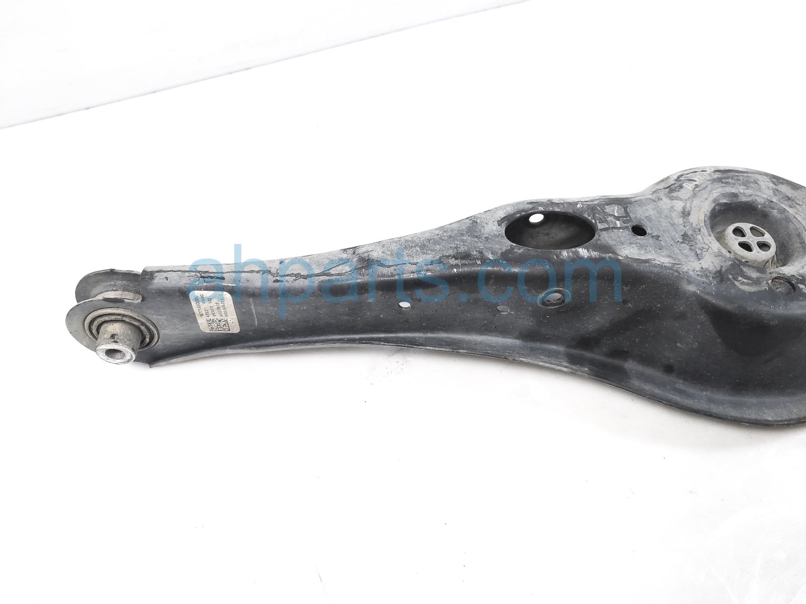 Evan-Fischer Rear Control Arm Set For 2006-2019 VW Passat - 4 Pieces Left & Right - With Bushings