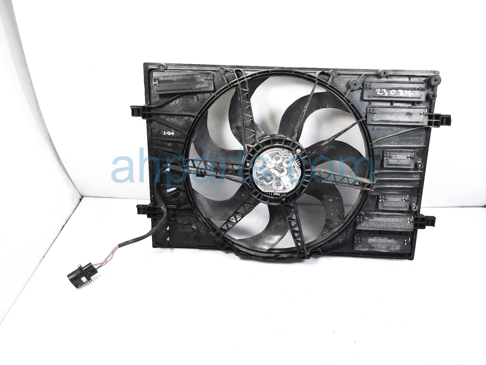 $199 Volkswagen RADIATOR FAN ASSEMBLY $199 Volkswagen RADIATOR FAN ASSEMBLY