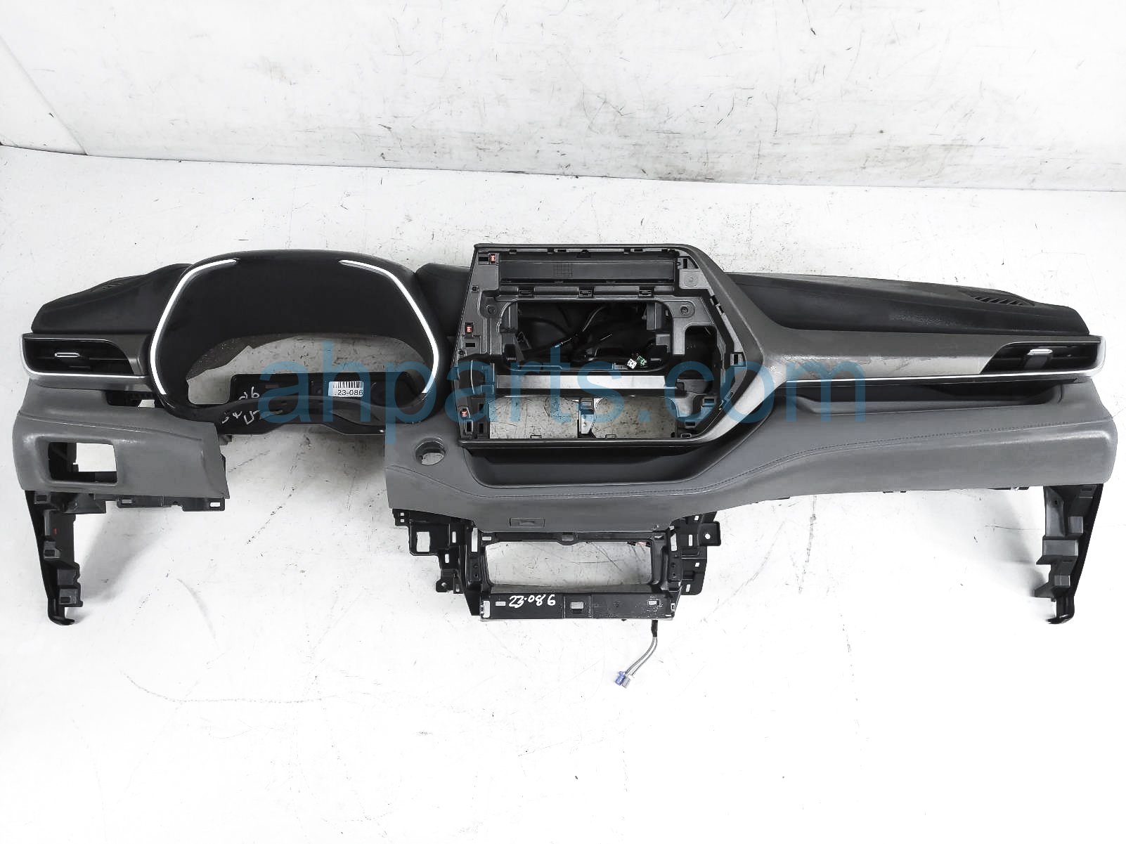 $895 Toyota DASHBOARD W/ AIRBAG $895 Toyota DASHBOARD W/ AIRBAG