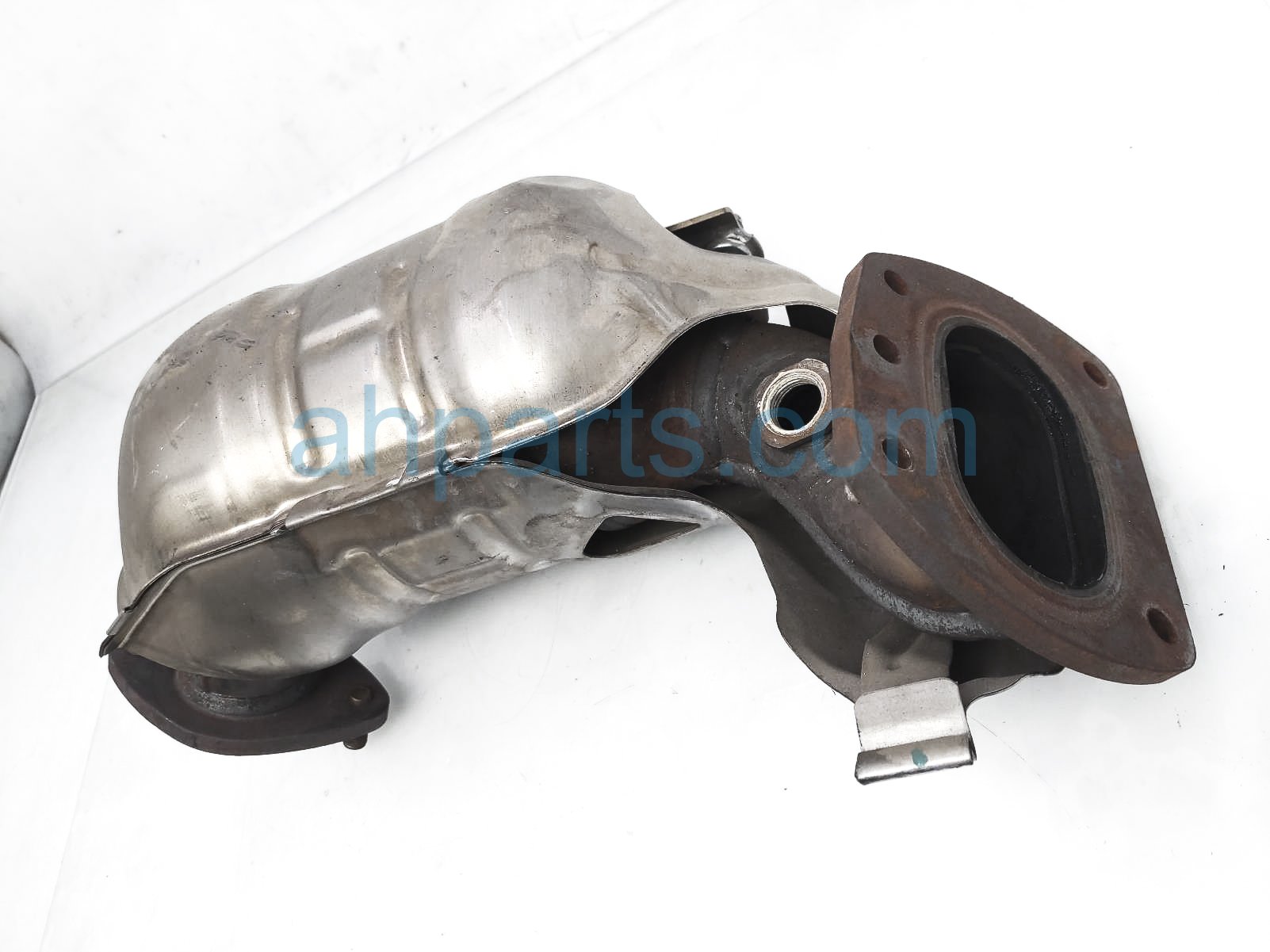 $445 Toyota REAR EXHAUST MANIFOLD $445 Toyota REAR EXHAUST MANIFOLD