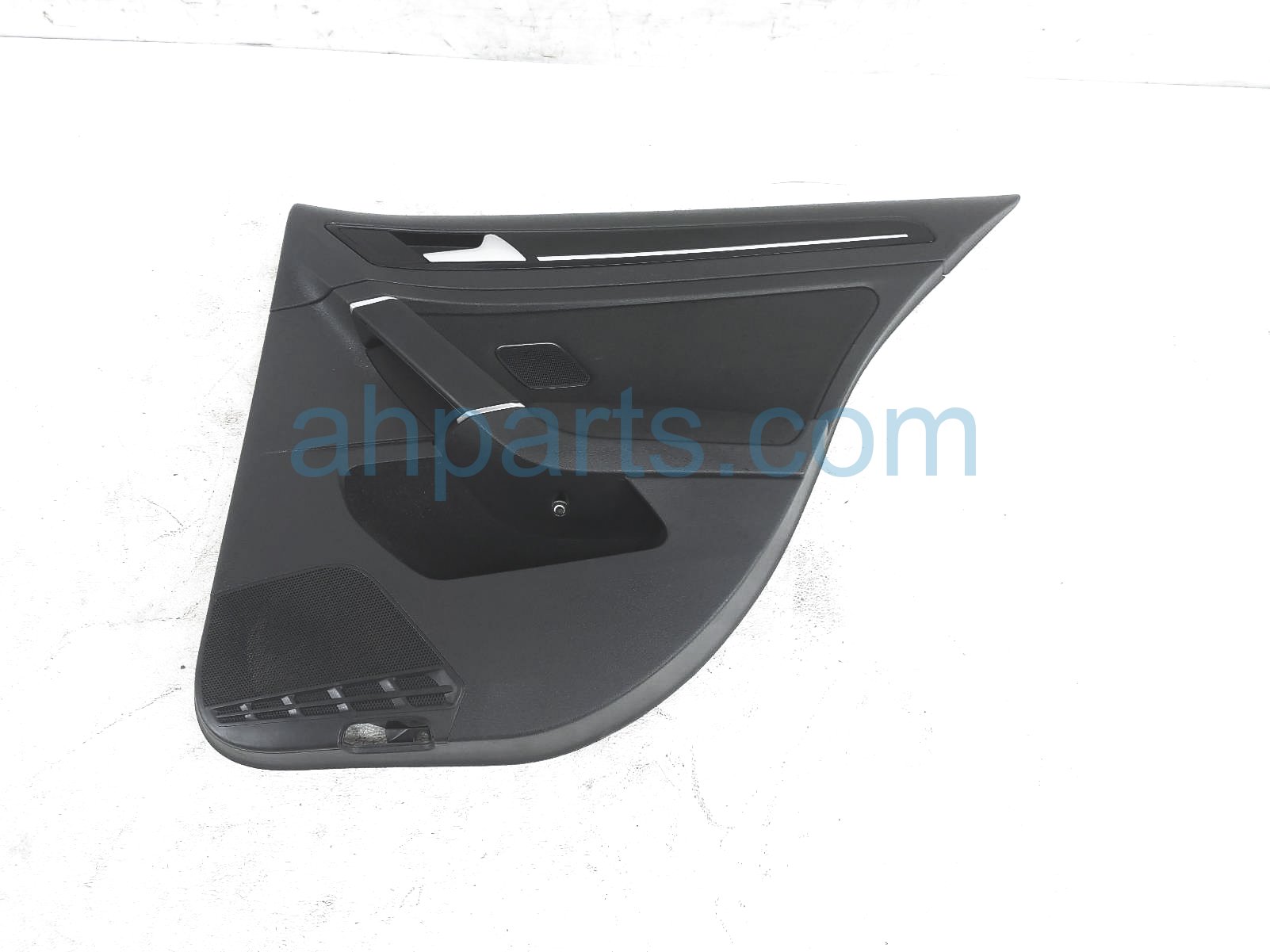 $80 Volkswagen RR/RH INTERIOR DOOR PANEL - BLACK $80 Volkswagen RR/RH INTERIOR DOOR PANEL - BLACK