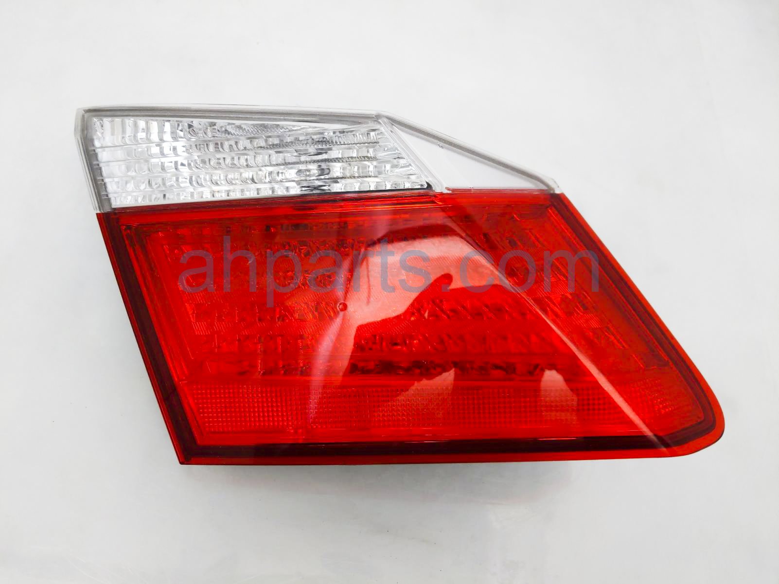 $24 Honda LH BACK UP LAMP (ON TRUNK) - NIQ $24 Honda LH BACK UP LAMP (ON TRUNK) - NIQ