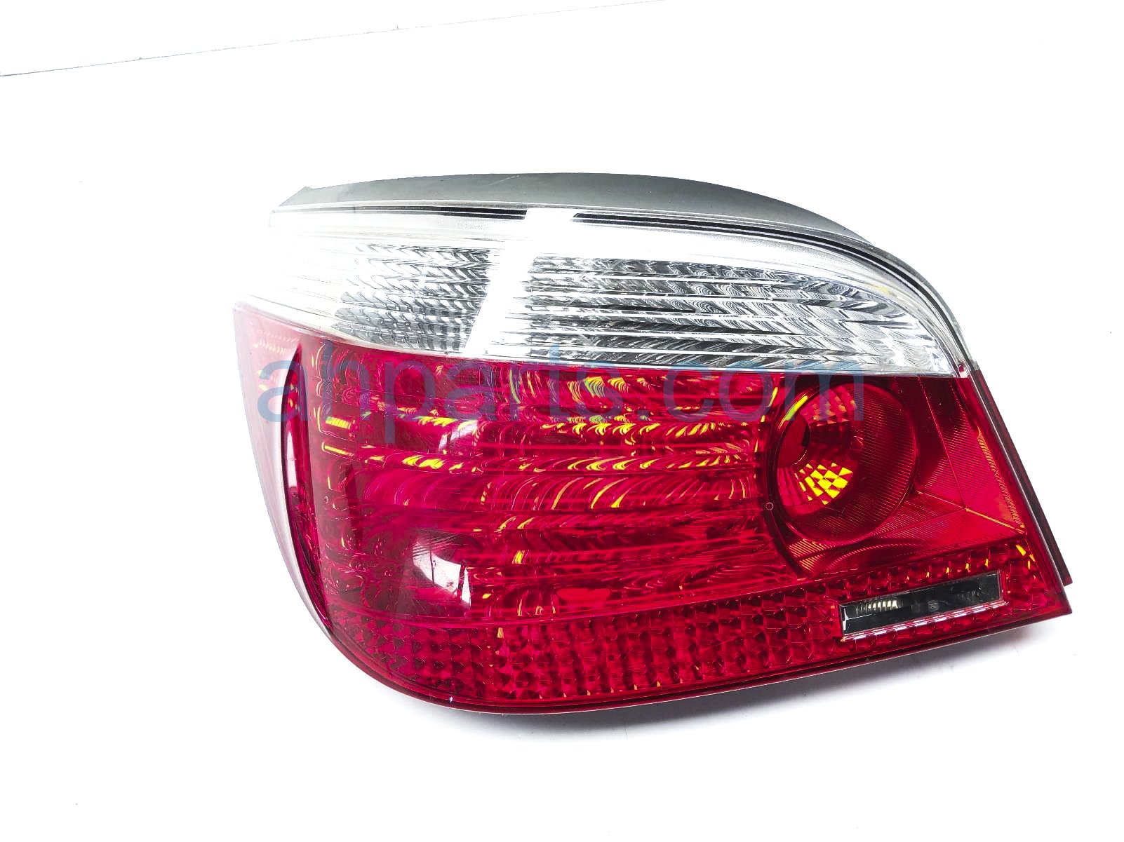 $40 BMW LH TAIL LAMP / LIGHT(ON BODY)-NOTES $40 BMW LH TAIL LAMP / LIGHT(ON BODY)-NOTES