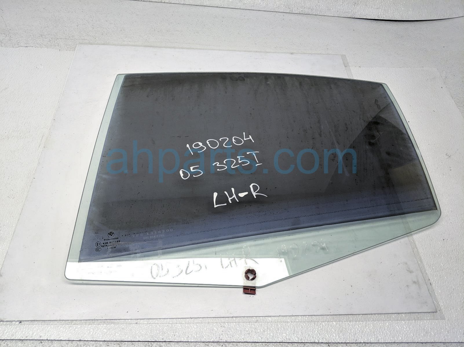 $45 BMW RR/LH DOOR GLASS WINDOW $45 BMW RR/LH DOOR GLASS WINDOW