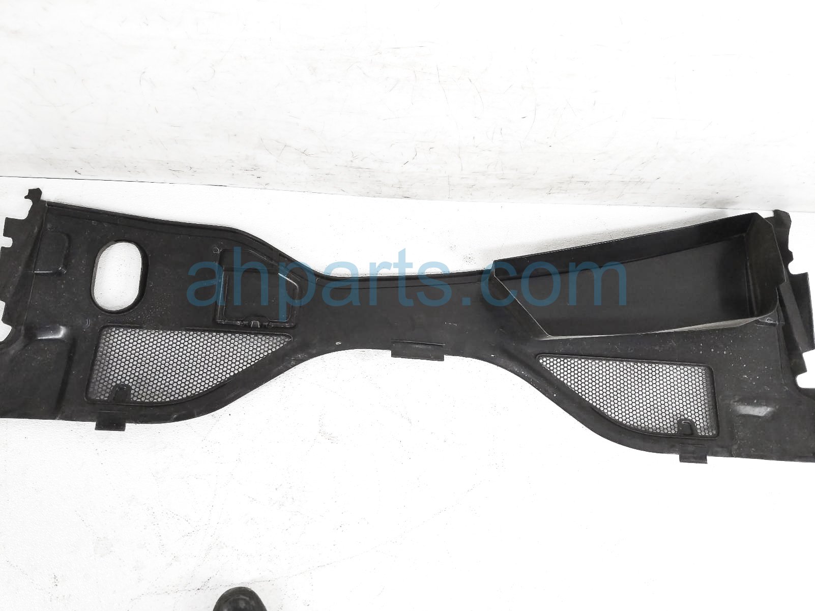 $75 Audi WINDSHIELD COWL ASSY $75 Audi WINDSHIELD COWL ASSY