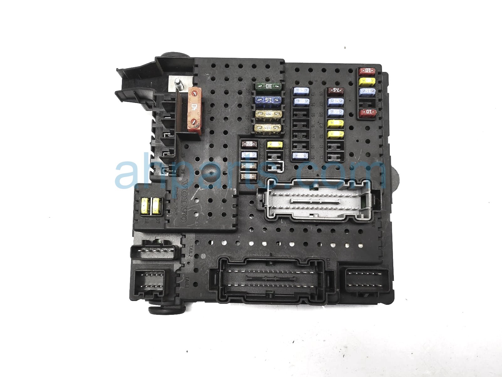 $25 Volvo REAR CABIN FUSE BOX $25 Volvo REAR CABIN FUSE BOX