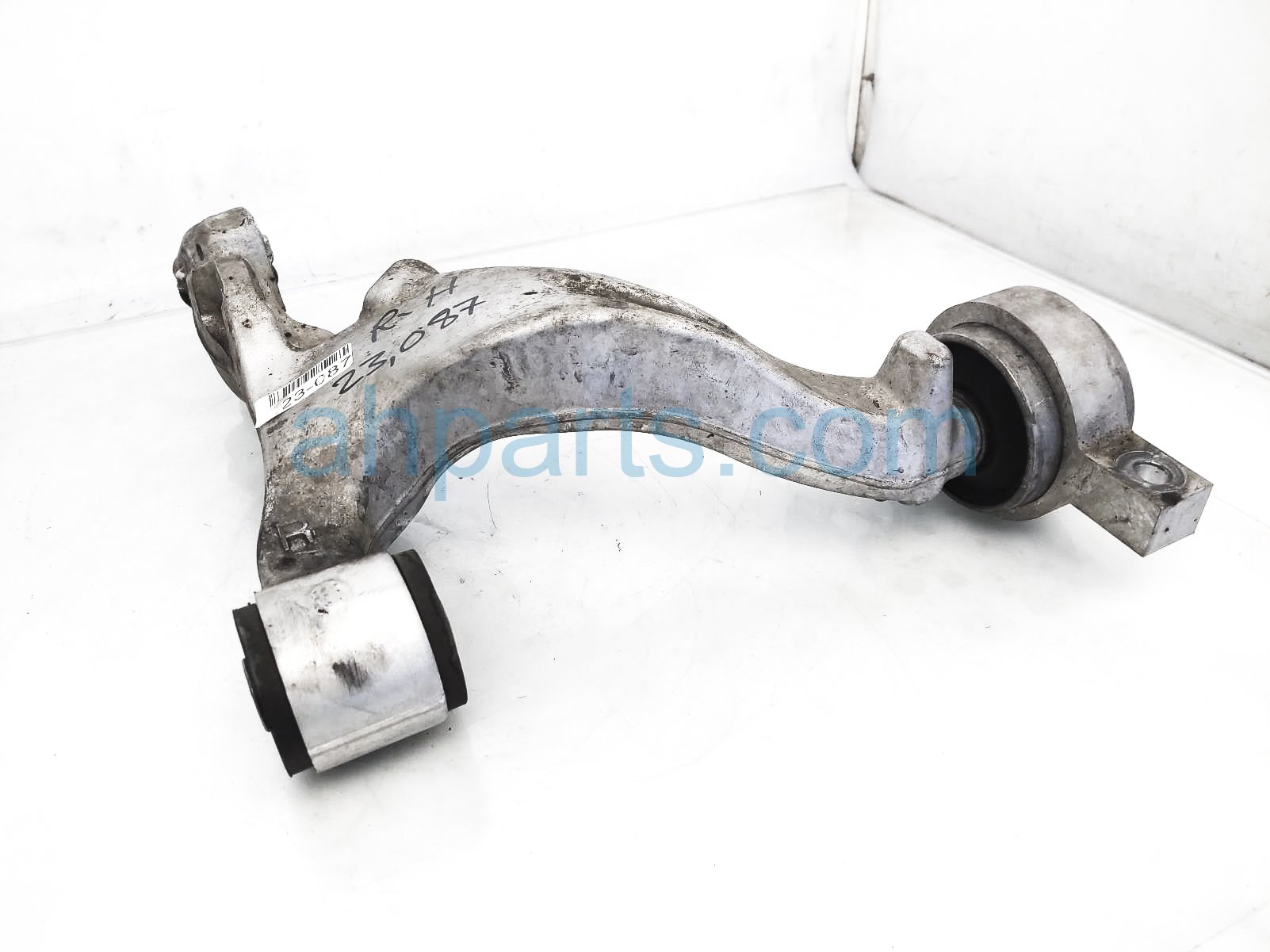 $99 Infiniti FR/RH LOWER CONTROL ARM $99 Infiniti FR/RH LOWER CONTROL ARM
