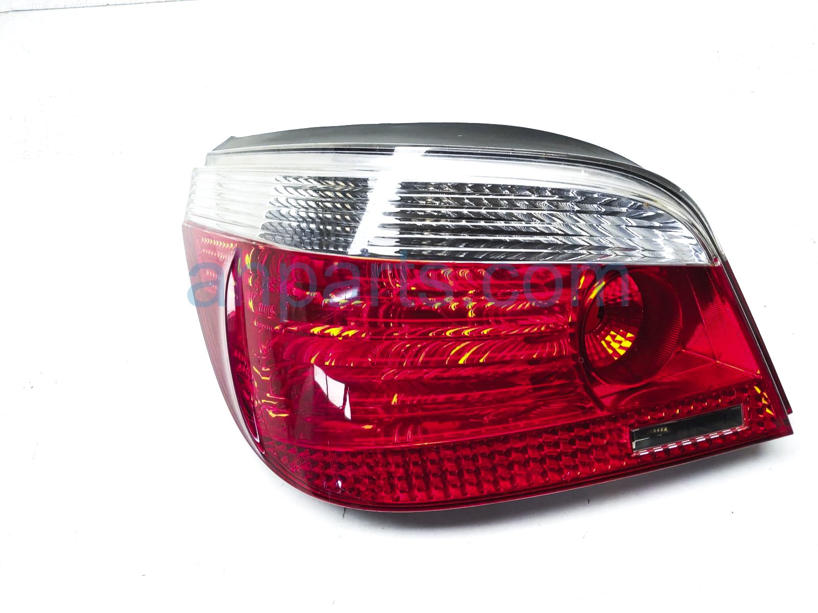 $40 BMW LH TAIL LAMP / LIGHT(ON BODY)-NOTES $40 BMW LH TAIL LAMP / LIGHT(ON BODY)-NOTES