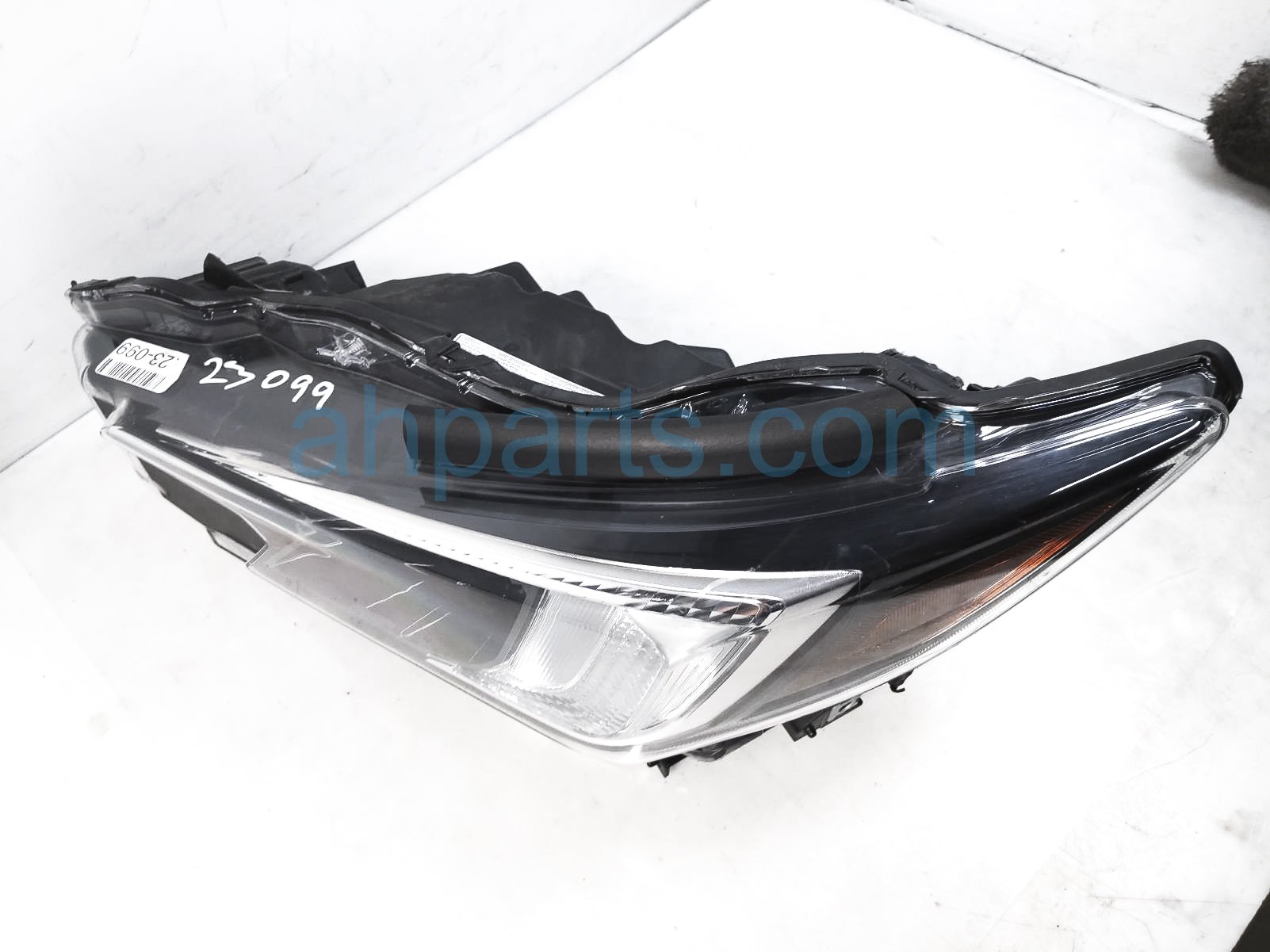 Sold 2022 Subaru WRX Headlight Driver Headlamp / Light - 84002VC110