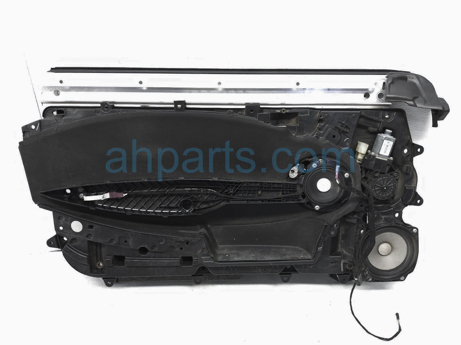 $100 BMW LH INSIDE DOOR PANEL - BLACK - NOTES $100 BMW LH INSIDE DOOR PANEL - BLACK - NOTES