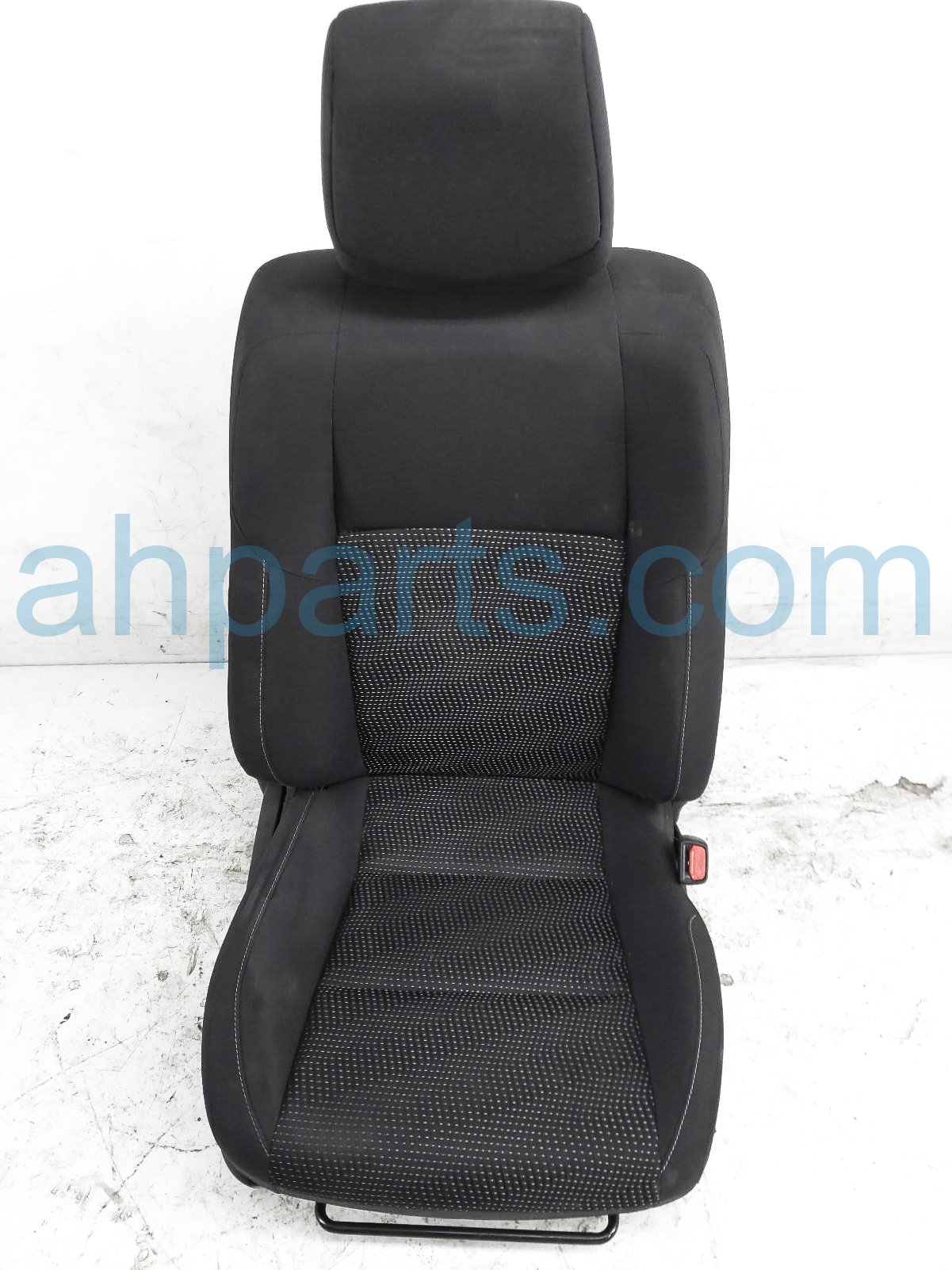 $95 Toyota FR/RH SEAT - BLACK - W/O AIRBAG $95 Toyota FR/RH SEAT - BLACK - W/O AIRBAG