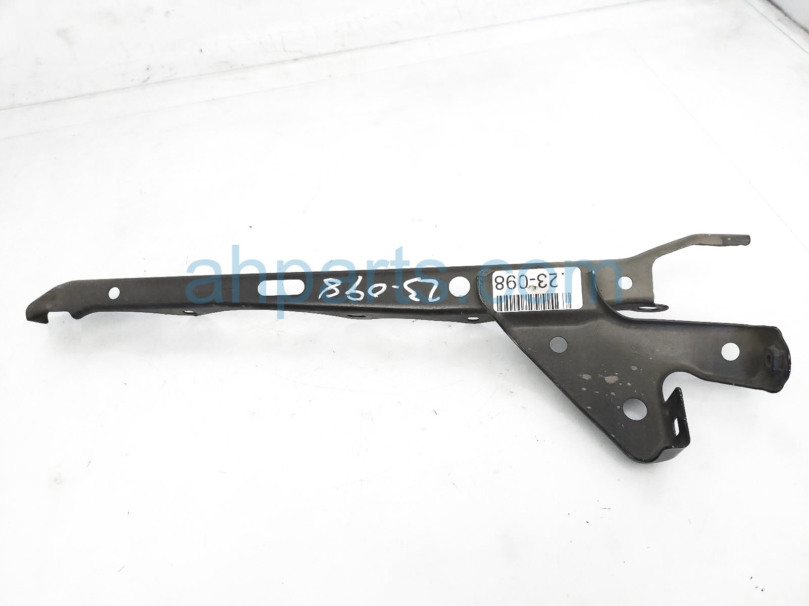 $39 Toyota RADIATOR CENTER STAY BRACKET $39 Toyota RADIATOR CENTER STAY BRACKET