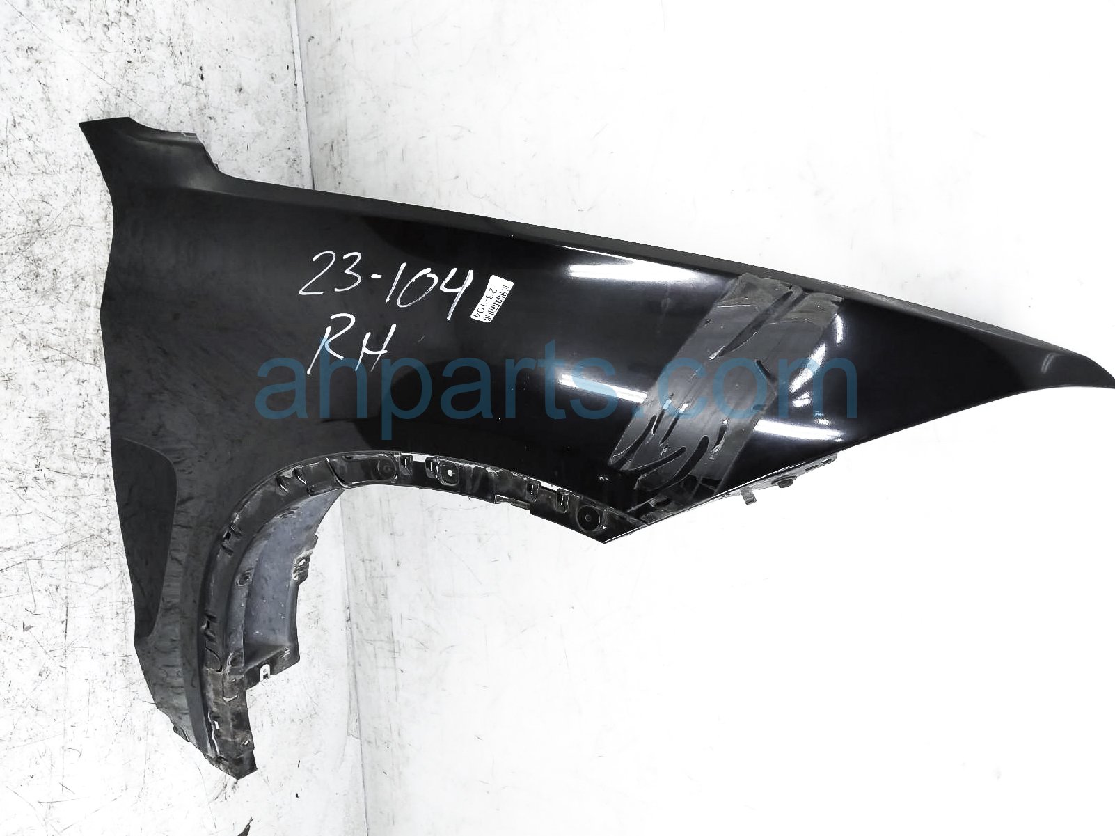 $325 BMW RH FENDER - BLACK - DENT $325 BMW RH FENDER - BLACK - DENT