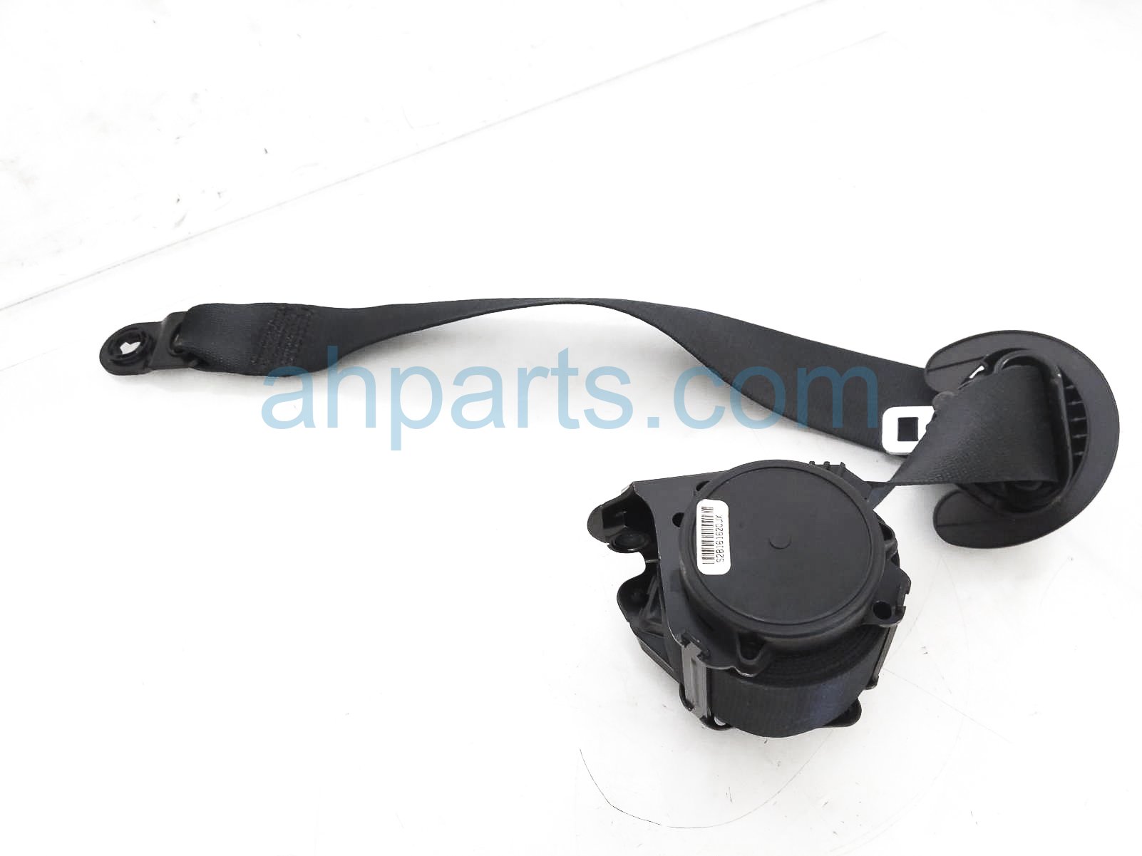 $40 BMW 2ND ROW RH SEAT BELT - BLACK $40 BMW 2ND ROW RH SEAT BELT - BLACK