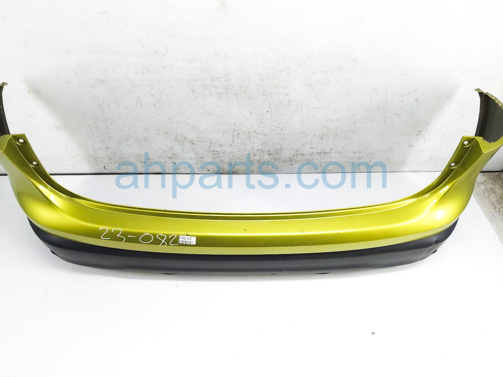 $225 Nissan REAR BUMPER COVER - GREEN - NOTES $225 Nissan REAR BUMPER COVER - GREEN - NOTES