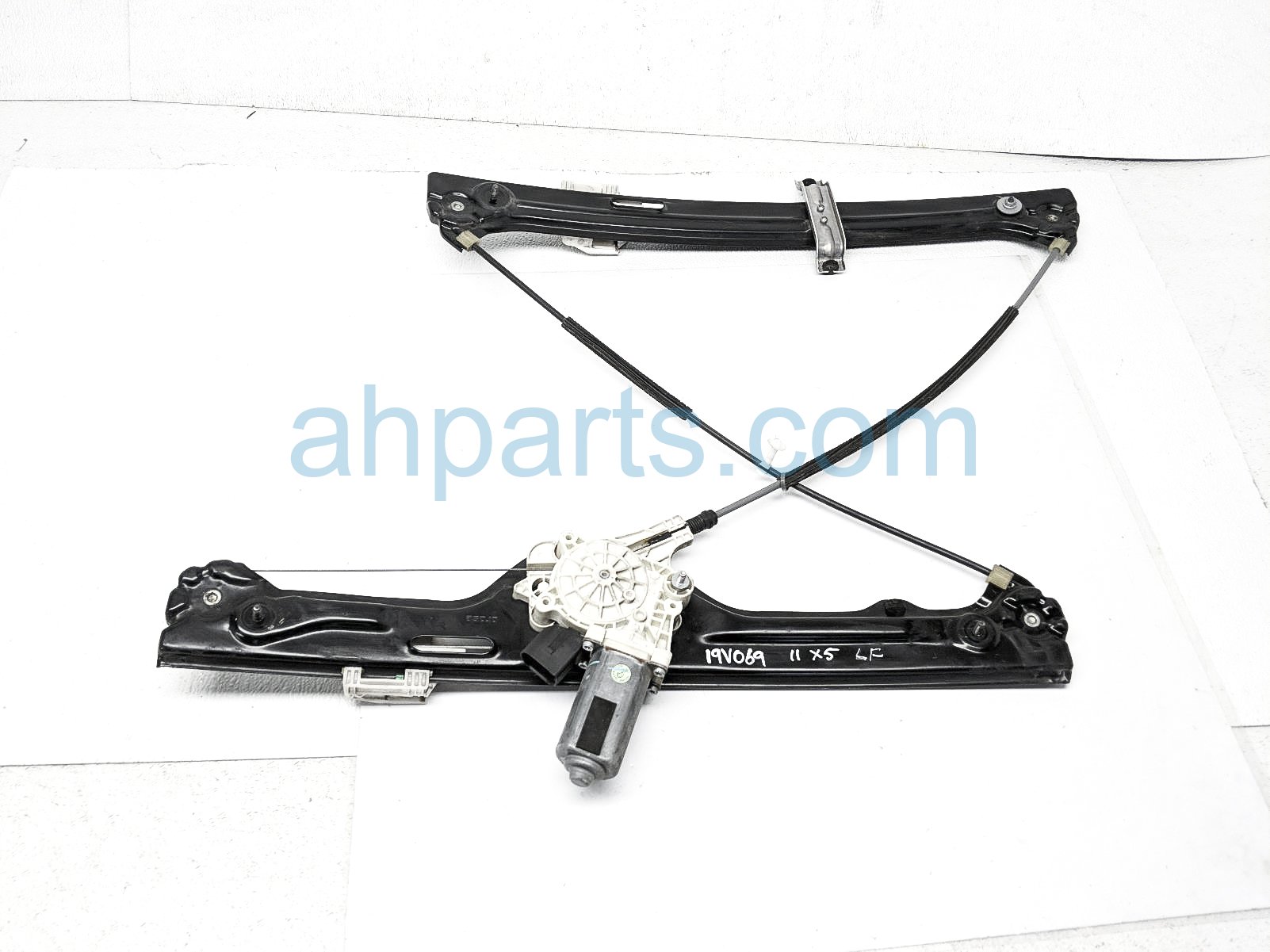 $45 BMW FR/LH WINDOW REGULATOR & MOTOR $45 BMW FR/LH WINDOW REGULATOR & MOTOR