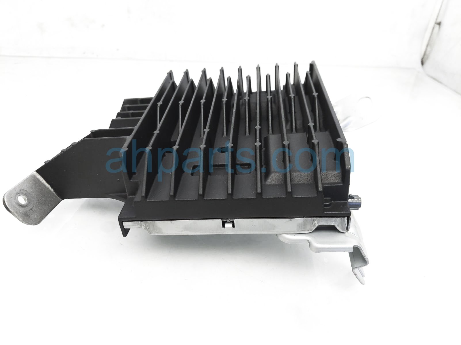 $295 Honda AUDIO AMPLIFIER UNIT $295 Honda AUDIO AMPLIFIER UNIT