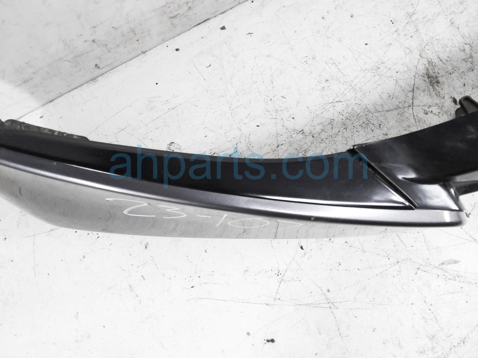 $325 Honda FRONT BUMPER COVER - GREY - SCUFFS $325 Honda FRONT BUMPER COVER - GREY - SCUFFS