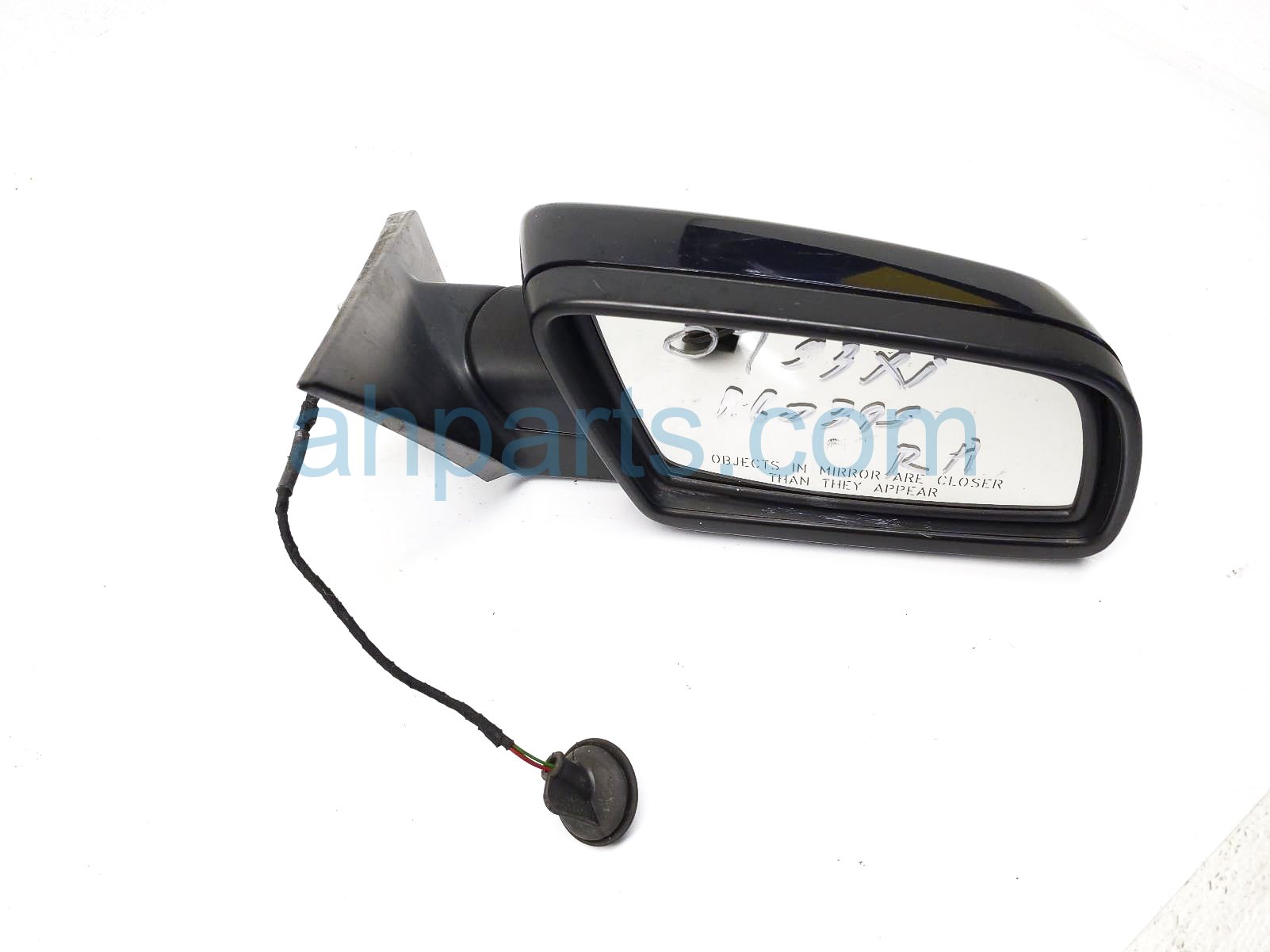 $70 BMW RH SIDE VIEW MIRROR - BLUE $70 BMW RH SIDE VIEW MIRROR - BLUE