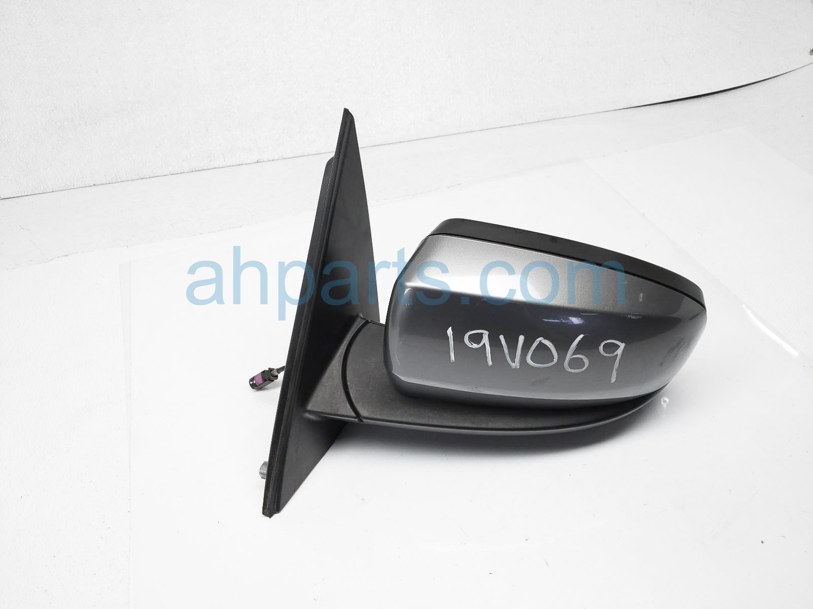 $85 BMW LH SIDE VIEW MIRROR - GRAY $85 BMW LH SIDE VIEW MIRROR - GRAY