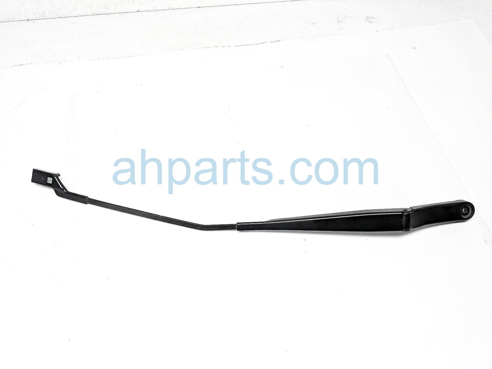 $19 Volkswagen RH WINDSHIELD WIPER ARM $19 Volkswagen RH WINDSHIELD WIPER ARM
