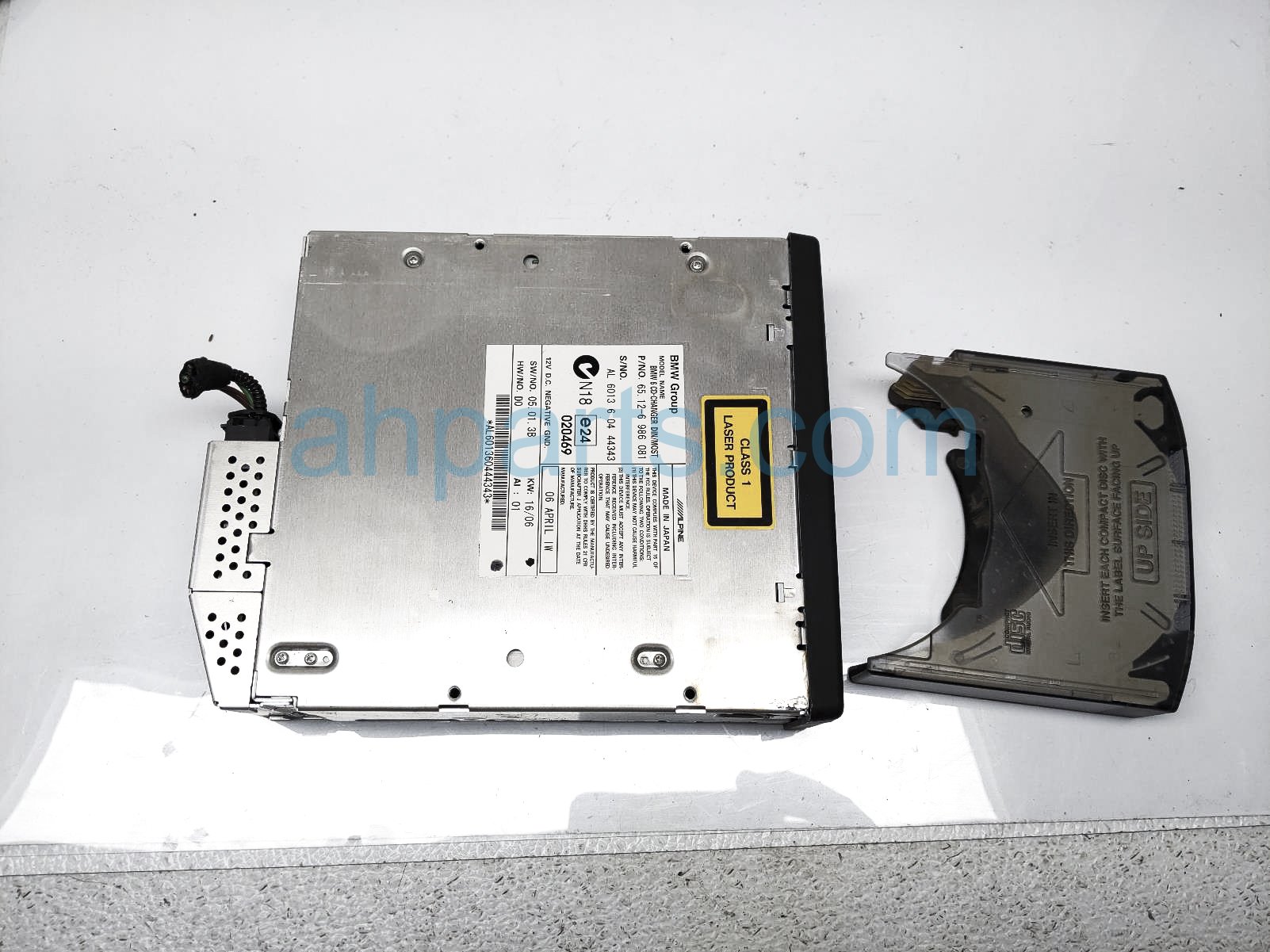 $40 BMW REMOTE CD CHANGER UNIT $40 BMW REMOTE CD CHANGER UNIT