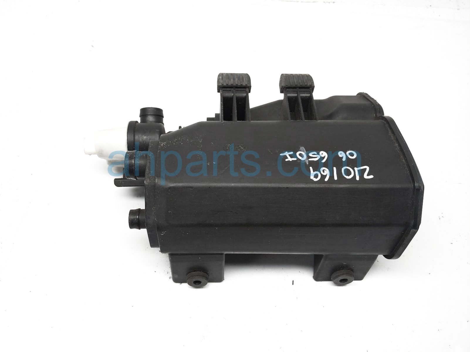 $35 BMW FUEL VAPOR CHARCOAL CANISTER $35 BMW FUEL VAPOR CHARCOAL CANISTER