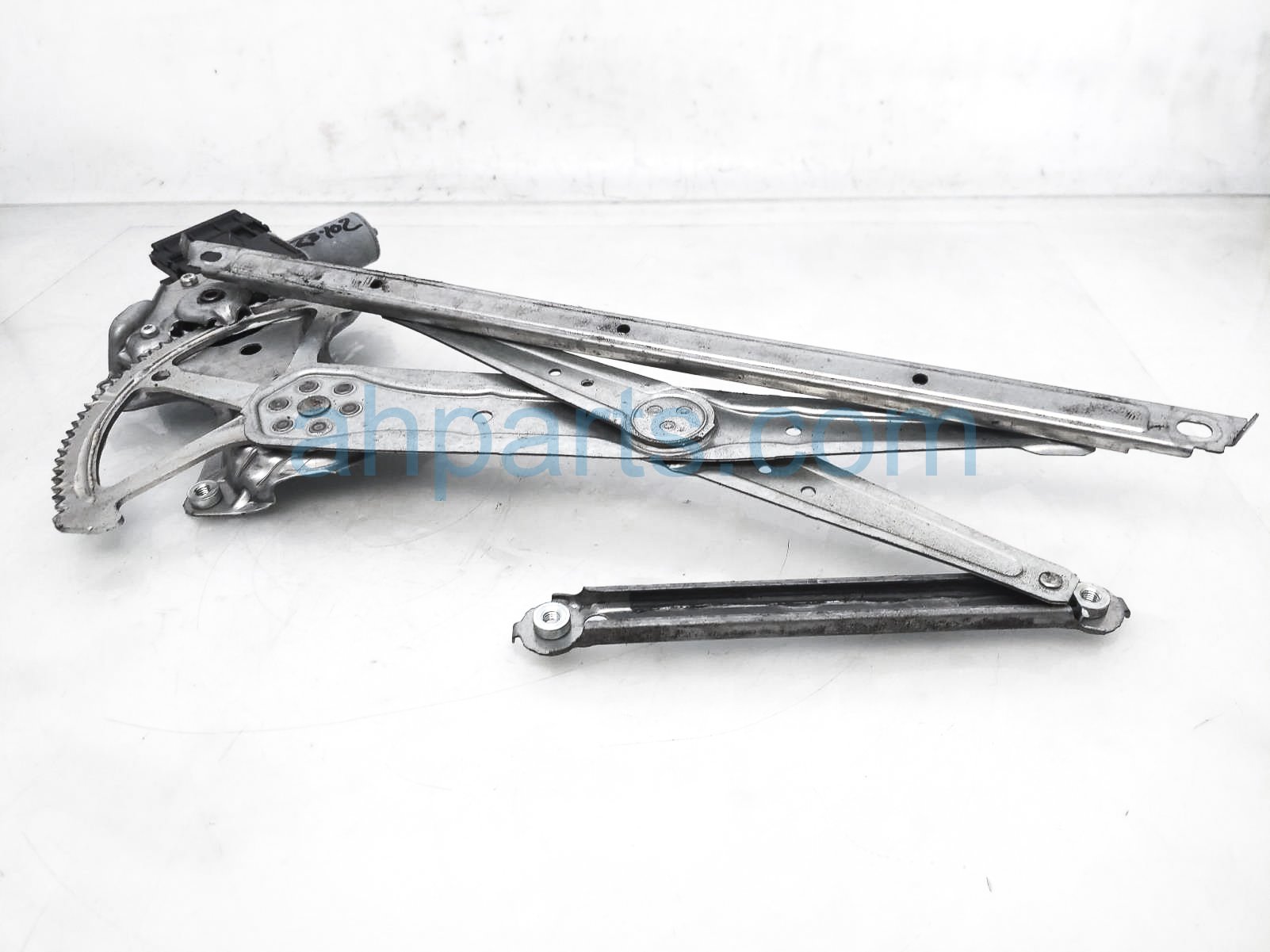 Sold 2017 Toyota Corolla Im Front Driver Door Window Regulator